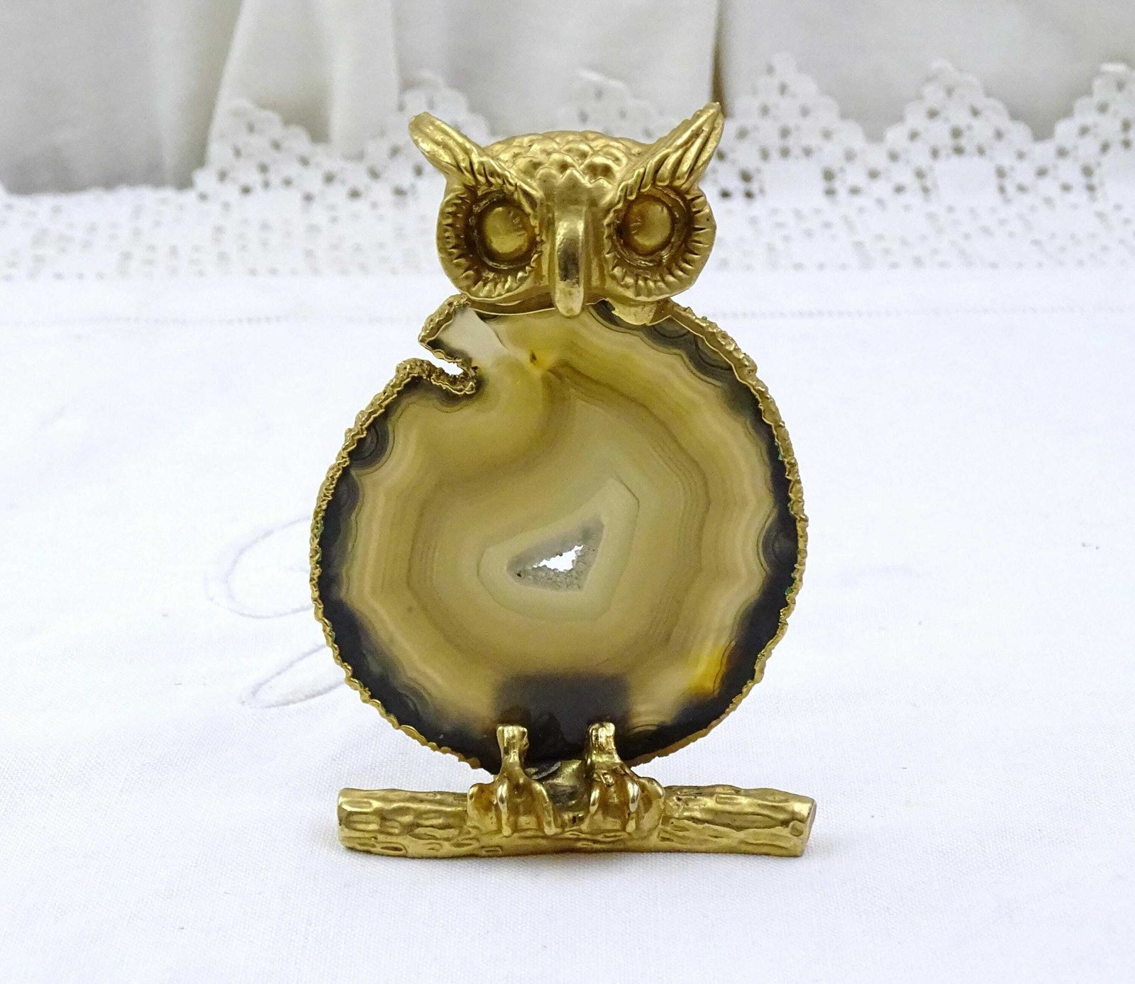Vintage Agate Slice Owl Figurine With Gold Tone Metal, Retro Curio Bird Sculpture Made Of Decorative Stone, Unique Night Themed Animal