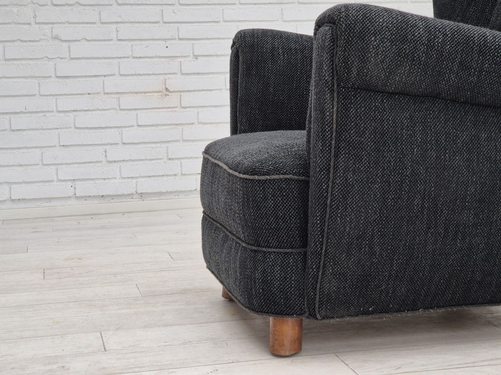 photo vintage 1960s, Danish Relax Armchair, Reupholstered, Gray Furniture Fabric.