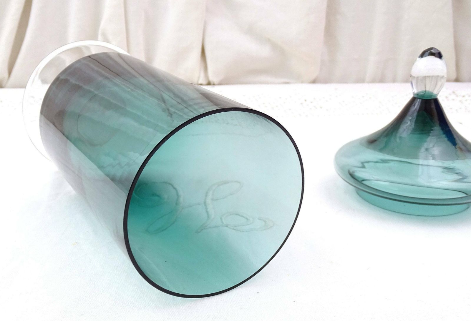 Vintage Mid Century Teal Blue Glass Apothecary Style Footed Jar And Lid With Pointed Finial, Retro 1960s Bathroom Emploi Style Glassware photo 98.0