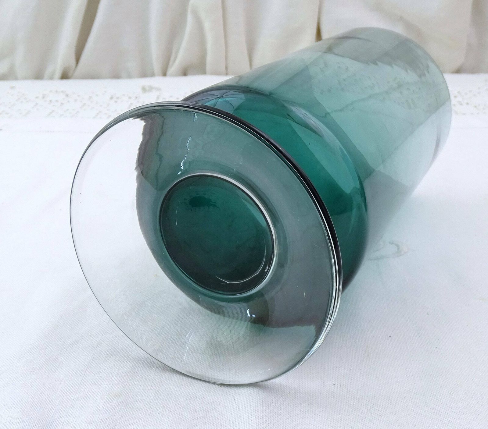 Vintage Mid Century Teal Blue Glass Apothecary Style Footed Jar And Lid With Pointed Finial, Retro 1960s Bathroom Emploi Style Glassware photo buy
