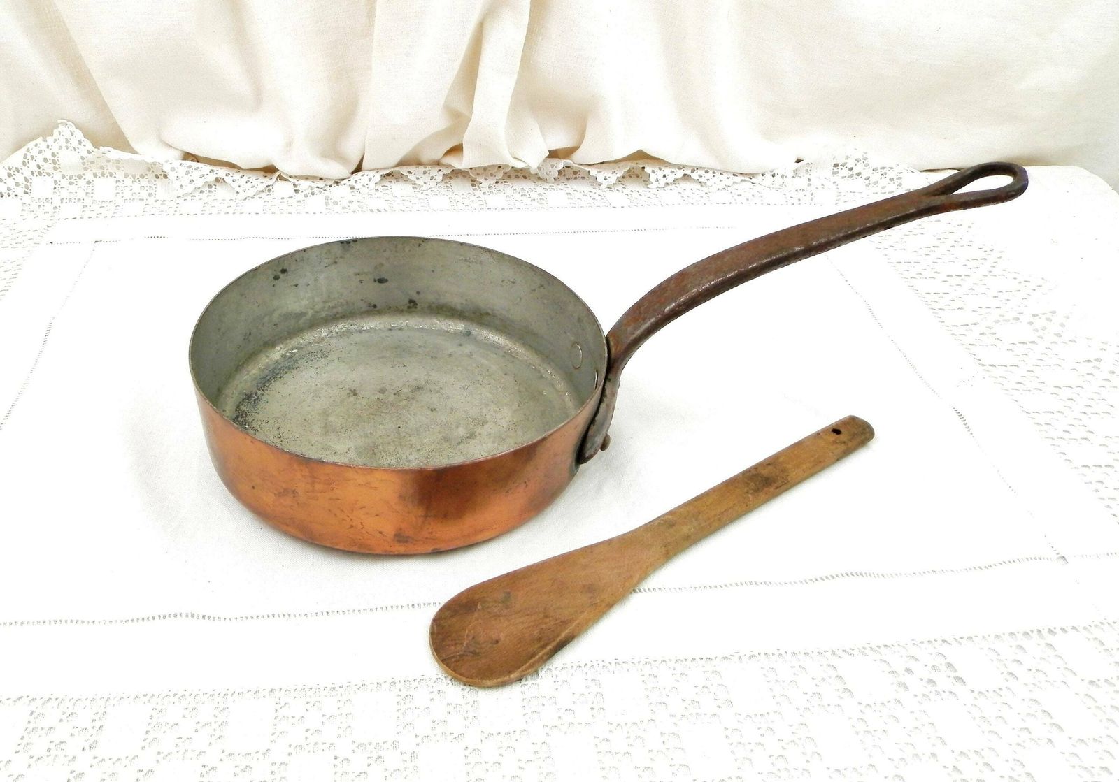Antique French Saute Pan Copper And Tin Lined Cast Iron Handle, Retro Old Chefs Cooking Fry Pan From France, Shabby Chateau Kitchen Cooking