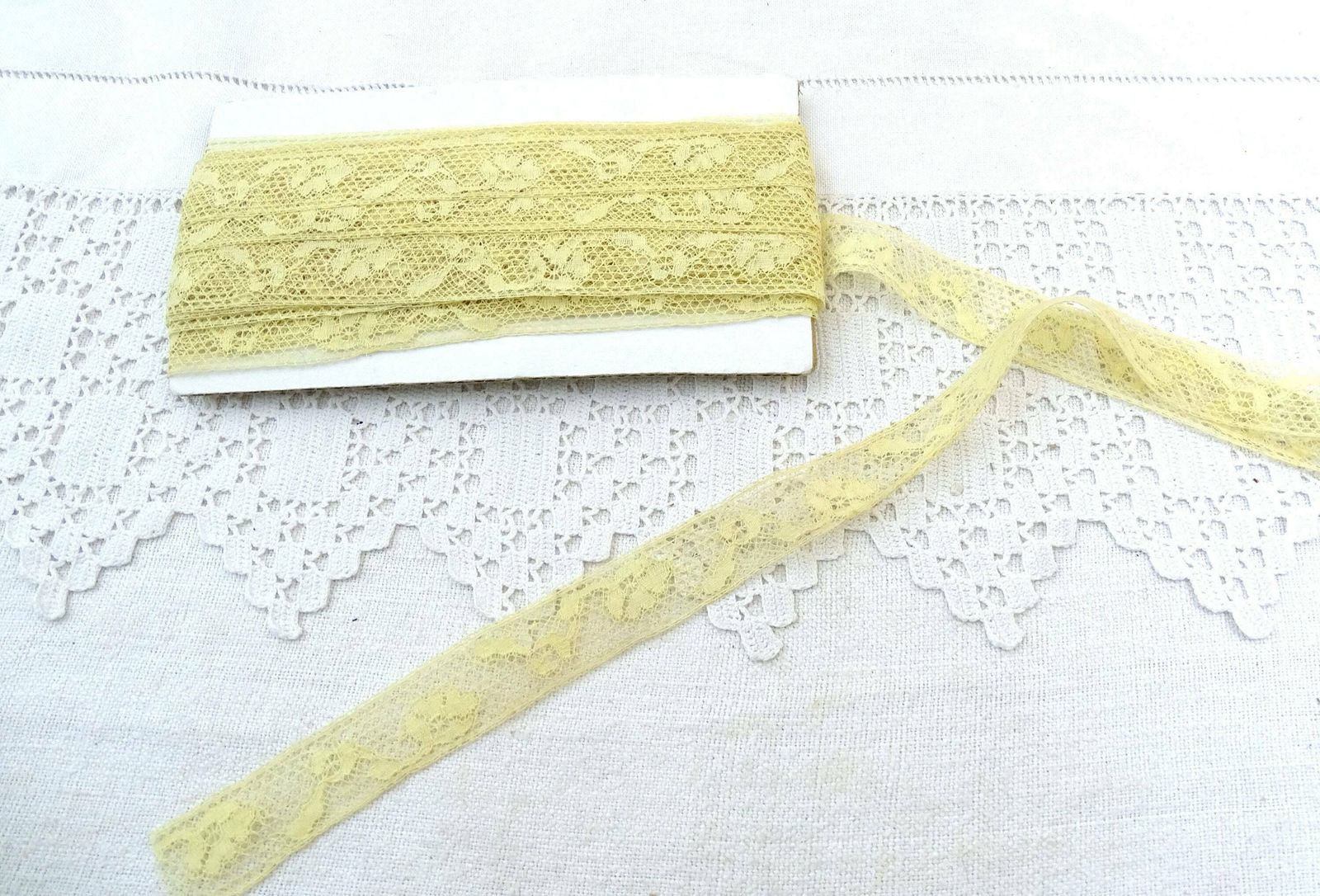 10 Meters / 10,93 Feet Of Antique French Handmade Ecru Cotton Torchon Lace Trim, Vintage Sewing Accessory From France, Dress Making Ribbon photo furniture