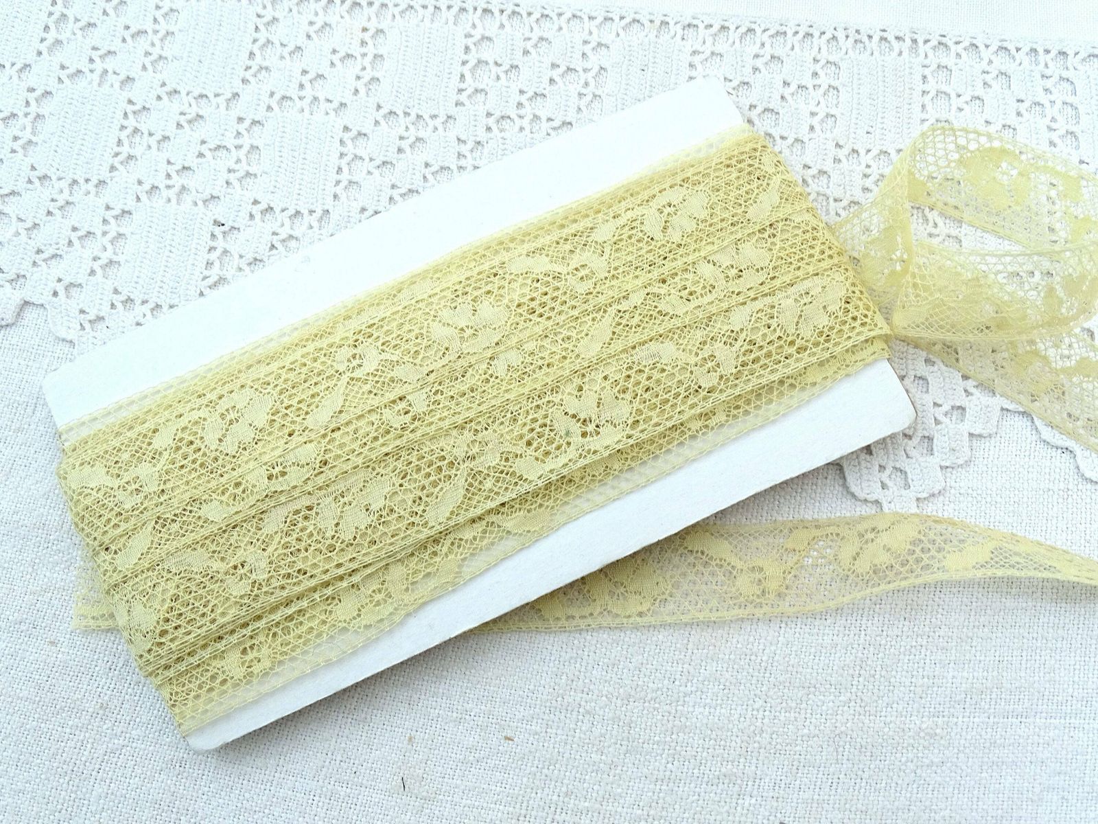 10 Meters / 10,93 Feet Of Antique French Handmade Ecru Cotton Torchon Lace Trim, Vintage Sewing Accessory From France, Dress Making Ribbon photo vinterior
