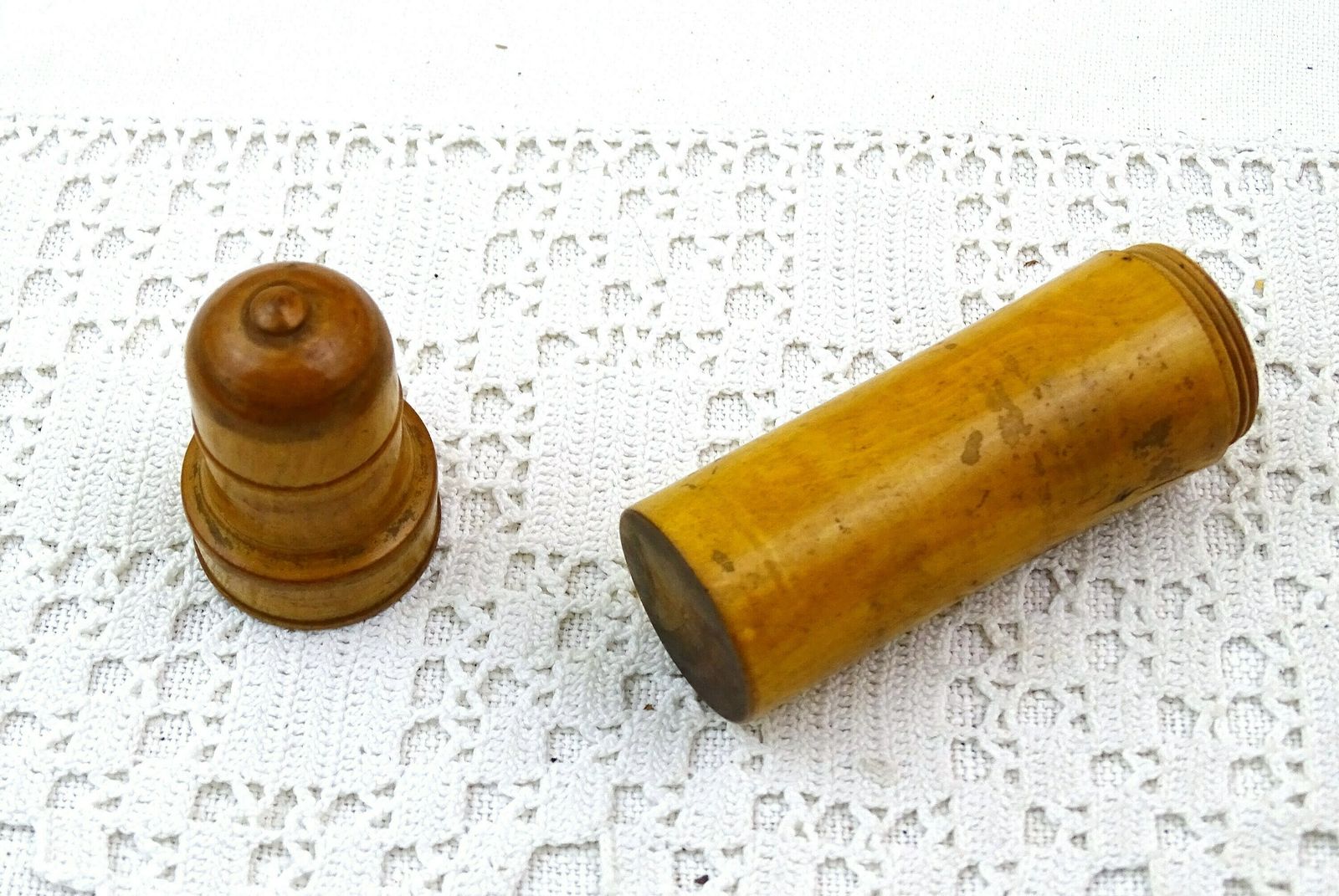 Antique French Turned Wooden Treen Small Bottle Holder, Vintage Victorian Perfume Bottle Case Made Of Wood From France, Retro Curio Box photo vinterior