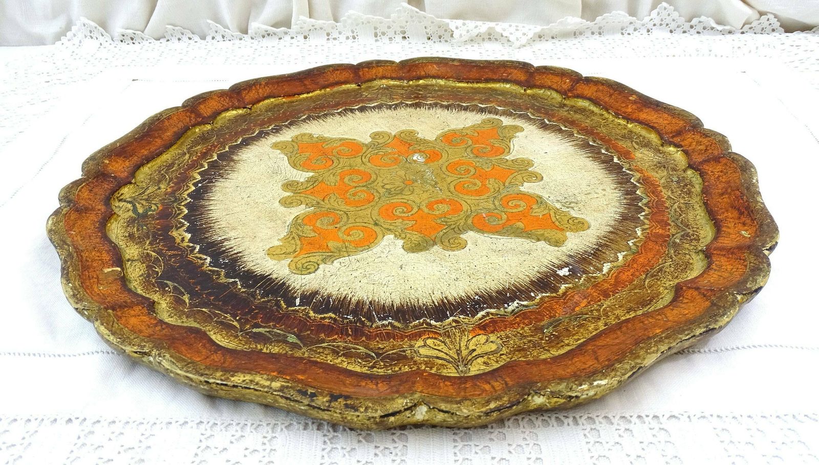 Round Vintage Gold And Burnt Orange Venetian Style Serving Tray, Retro Italian Golden Decor Golden, Mid Century Florentine Home Decor Italy photo for sale