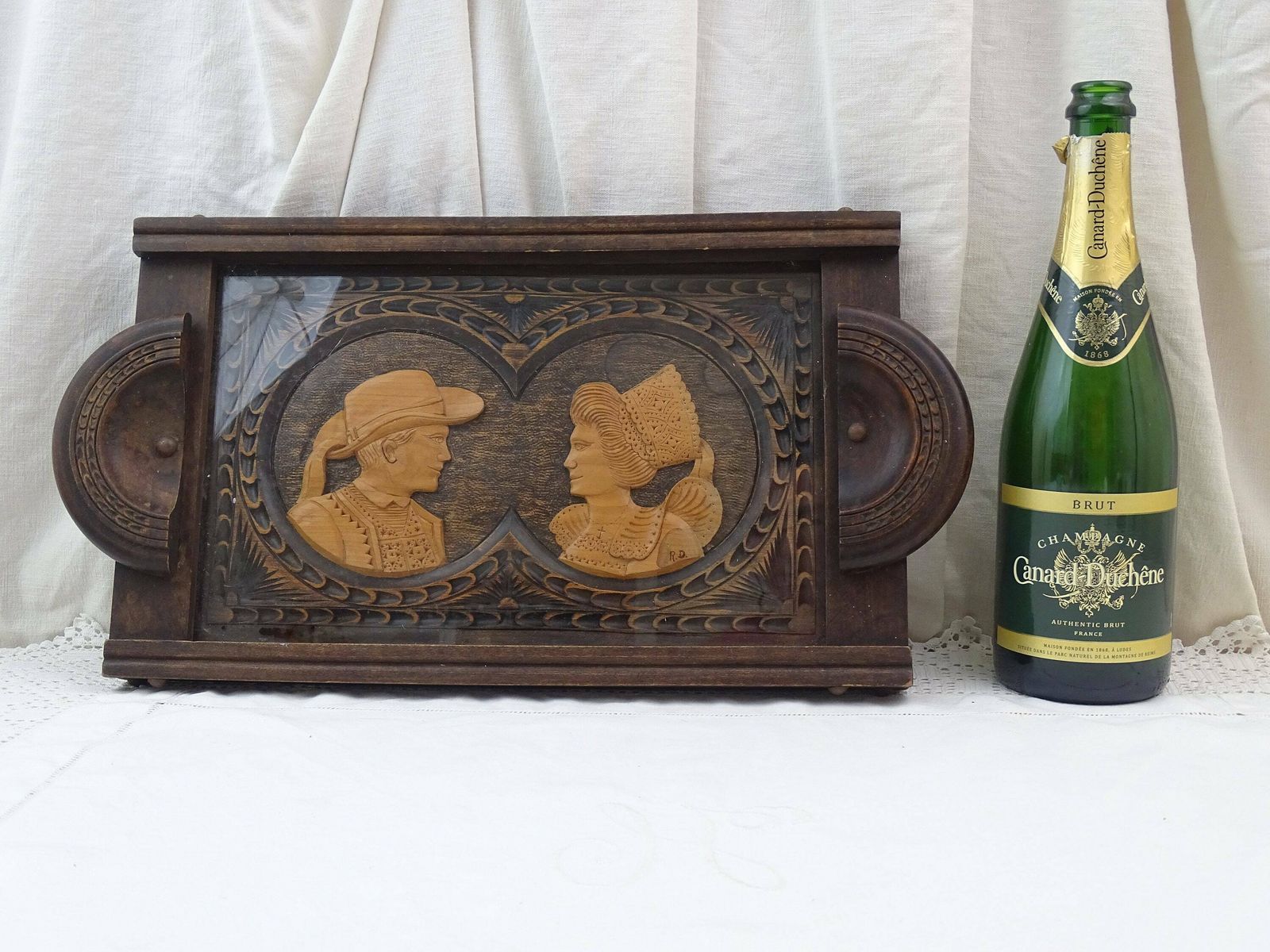 photo furniture Large Vintage French Hand Carved Oak Wood Serving Tray With 2 Bretons In Traditional Dress Signed Rd With Glass Top, Retro Souvenir Brittany