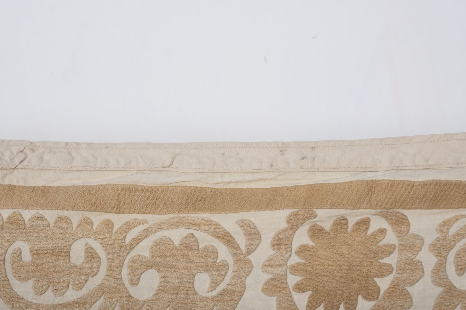 Suzani Pastel Table Cover, Dated Tribal Embroidery Wall Decor, Beige Neutral Color Suzani Bedspread, Ethnic Fabric 4'7'' X 4'8'' photo buy