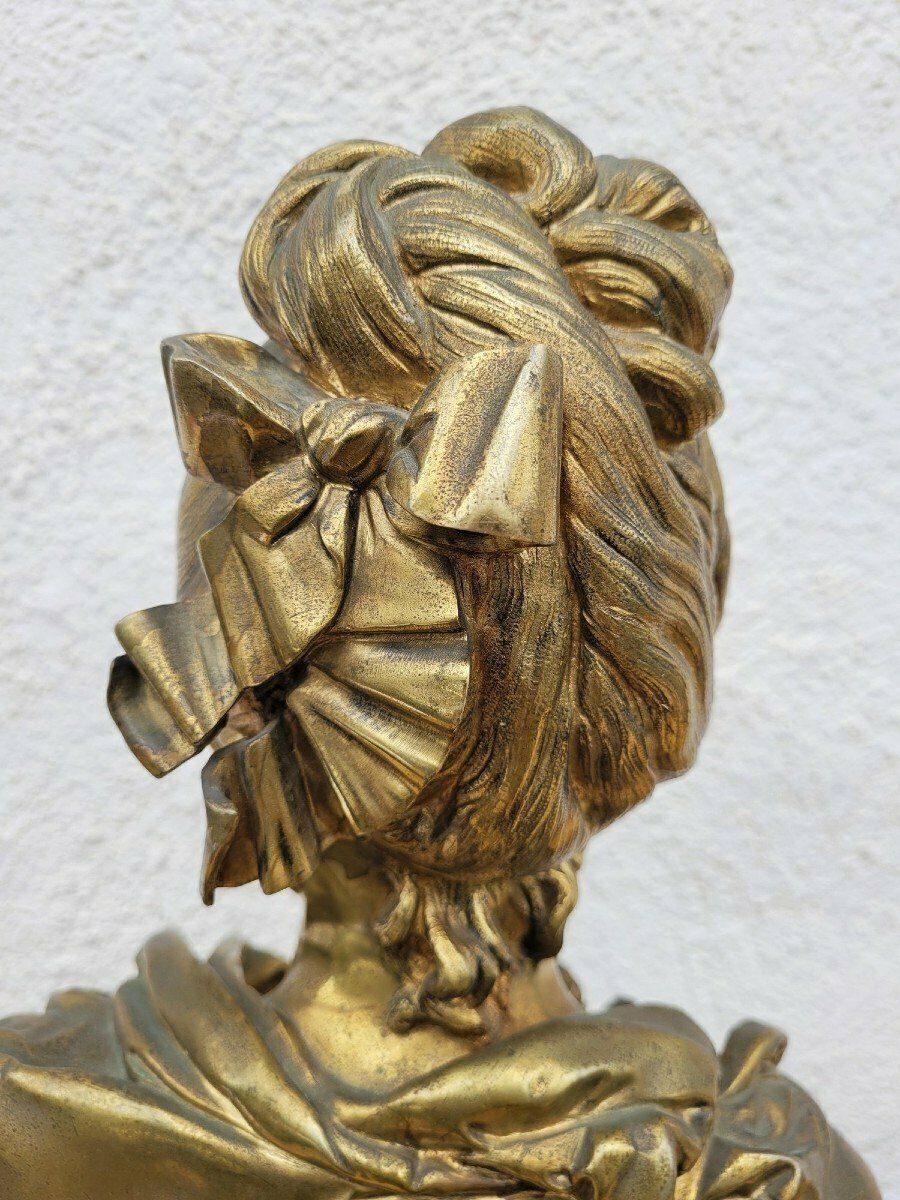 A Carrier, Bronze Bust Of A Woman, Signed, 19th Century photo vinterior