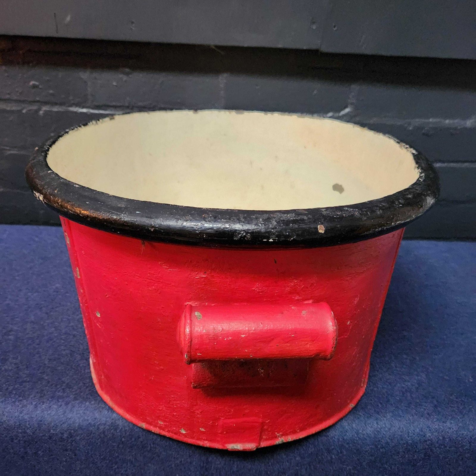 Late 18th Century Georgian Painted Tin Foot Bath photo for sale