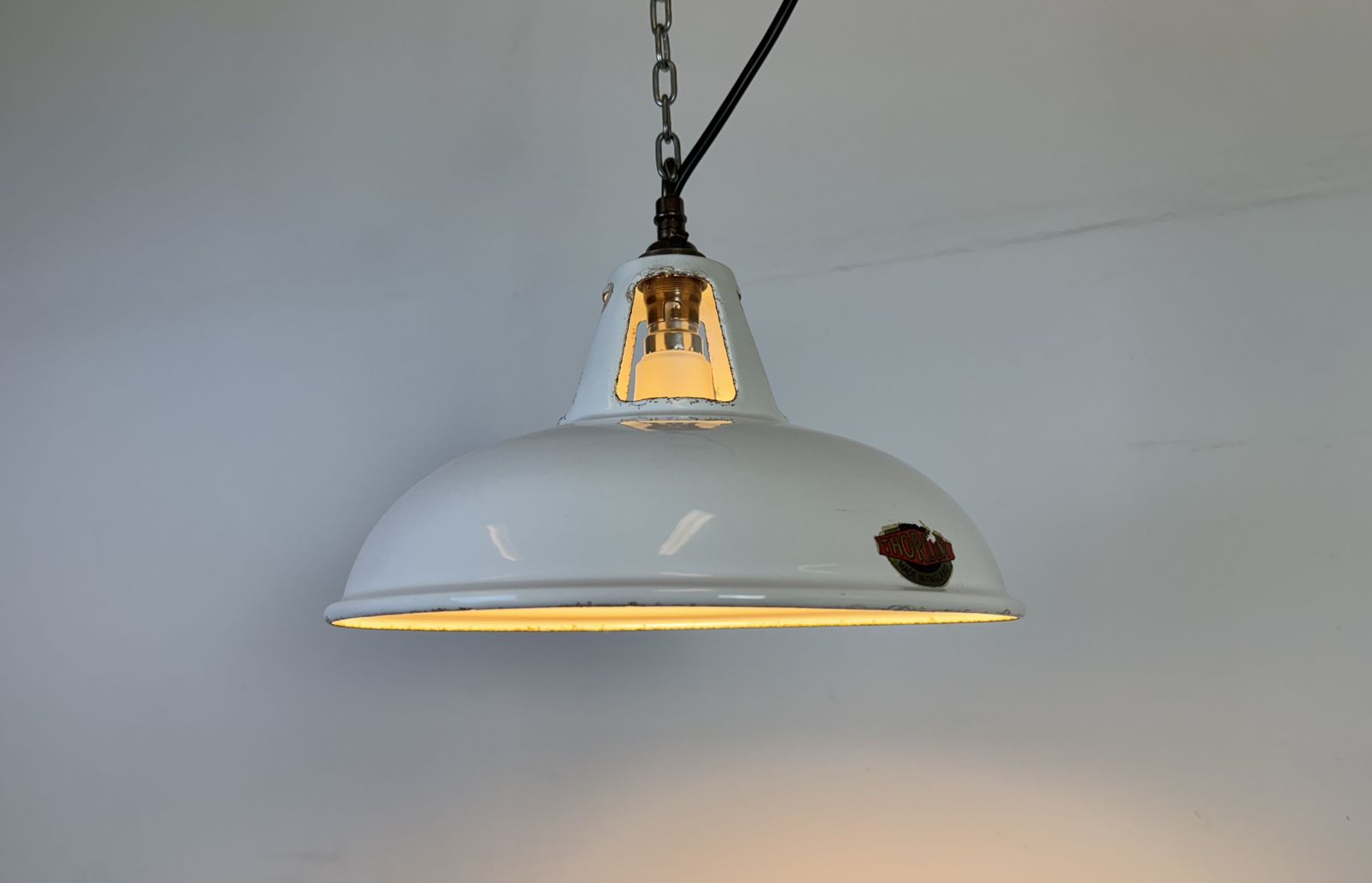 Industrial White Enamel Factory Pendant Lamp From Thorlux, 1960s photo furniture