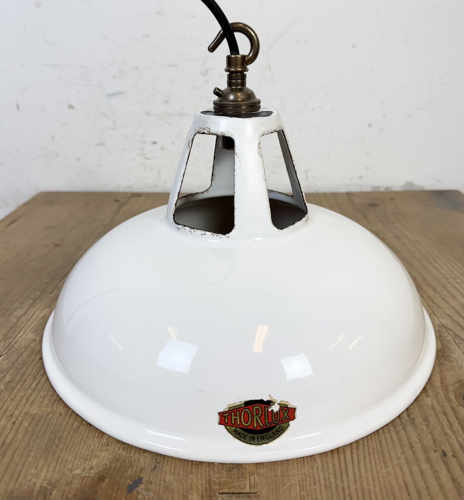 Industrial White Enamel Factory Pendant Lamp From Thorlux, 1960s photo vinterior