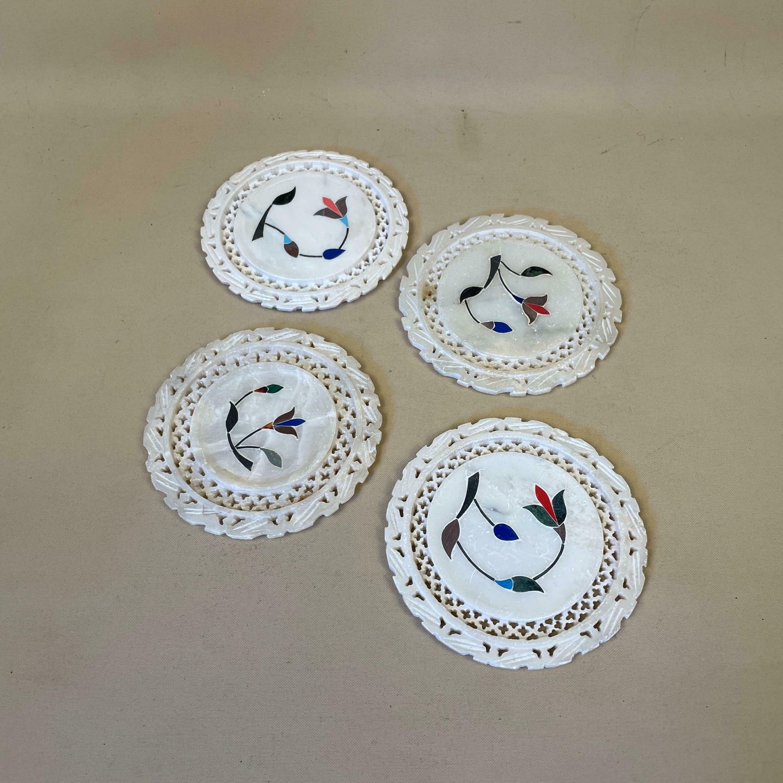Set Of 4 Handmade Round Mother Of Pearl Coasters Mats Placemats Floral Inlay Pattern Mat Decor Decorative Pattern Circular Art Deco