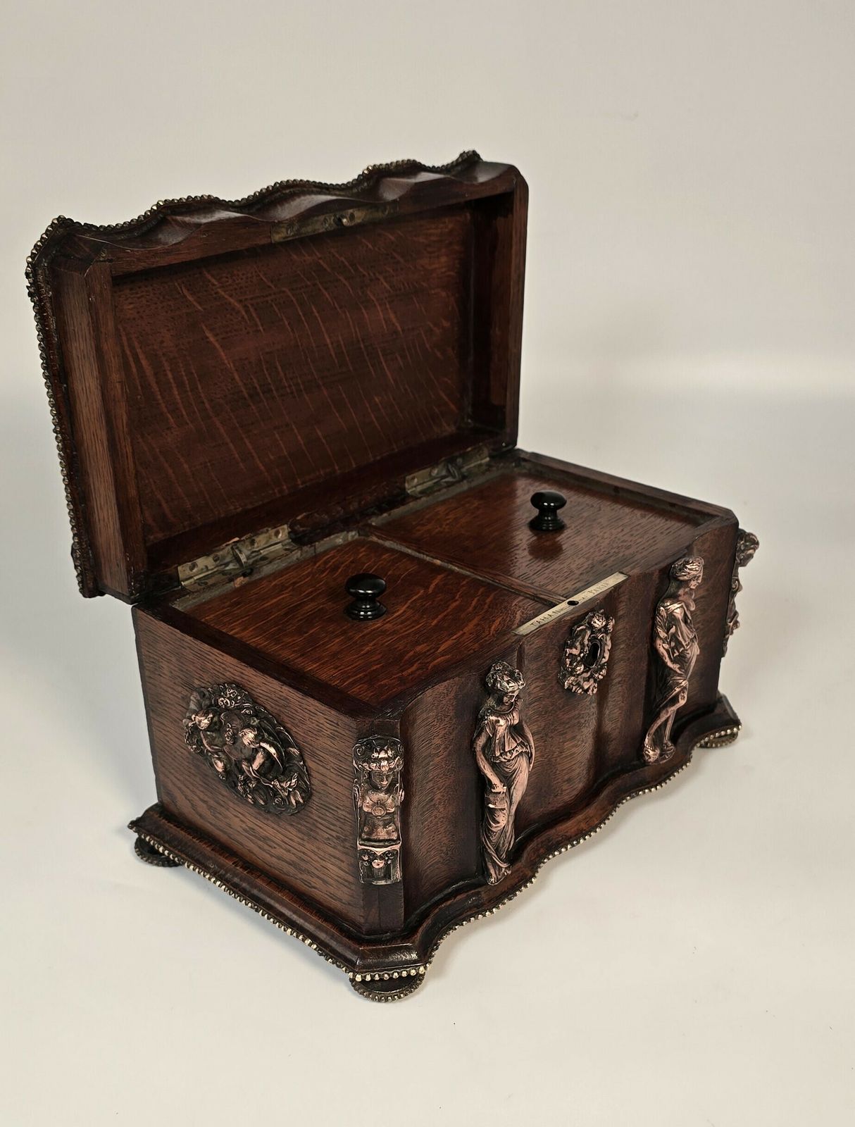 1150.0 A Large 19th Century French Tea Caddy By Tahan Of Paris photo