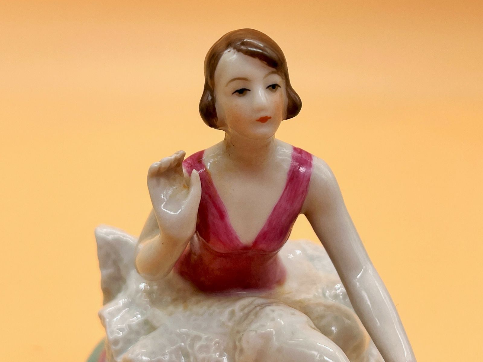 595.0 1930's Meissen Porcelain Art Deco Flapper Girl Powder Box. photo