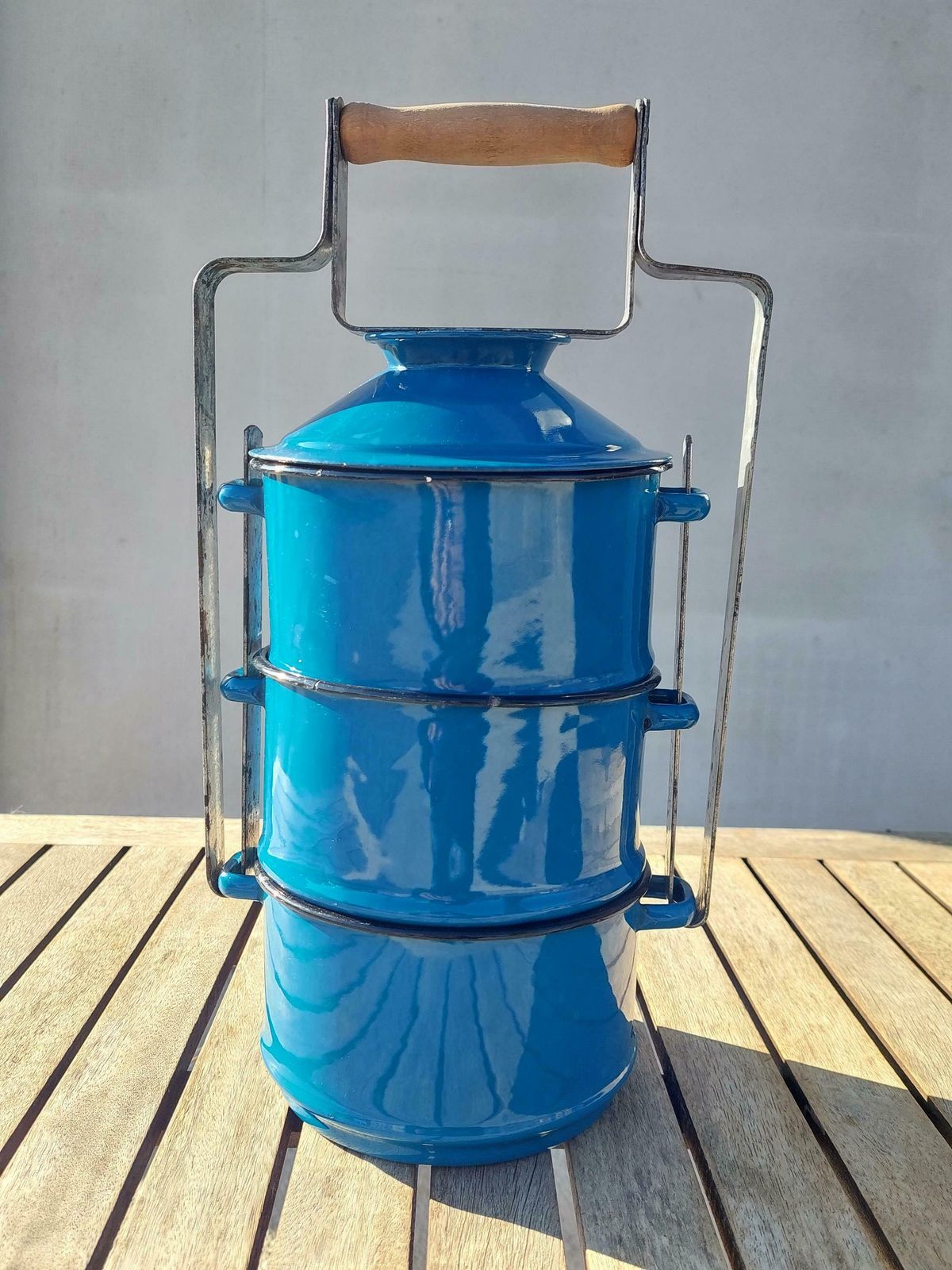 Retro Enamel Lunch Box / Three Tier Tiffin Lunch Box / Food Carrier / Lunch Pail / Enamel Food Carrier /Mcm Lunch Pail /Emo Yugoslavia /70's photo furniture