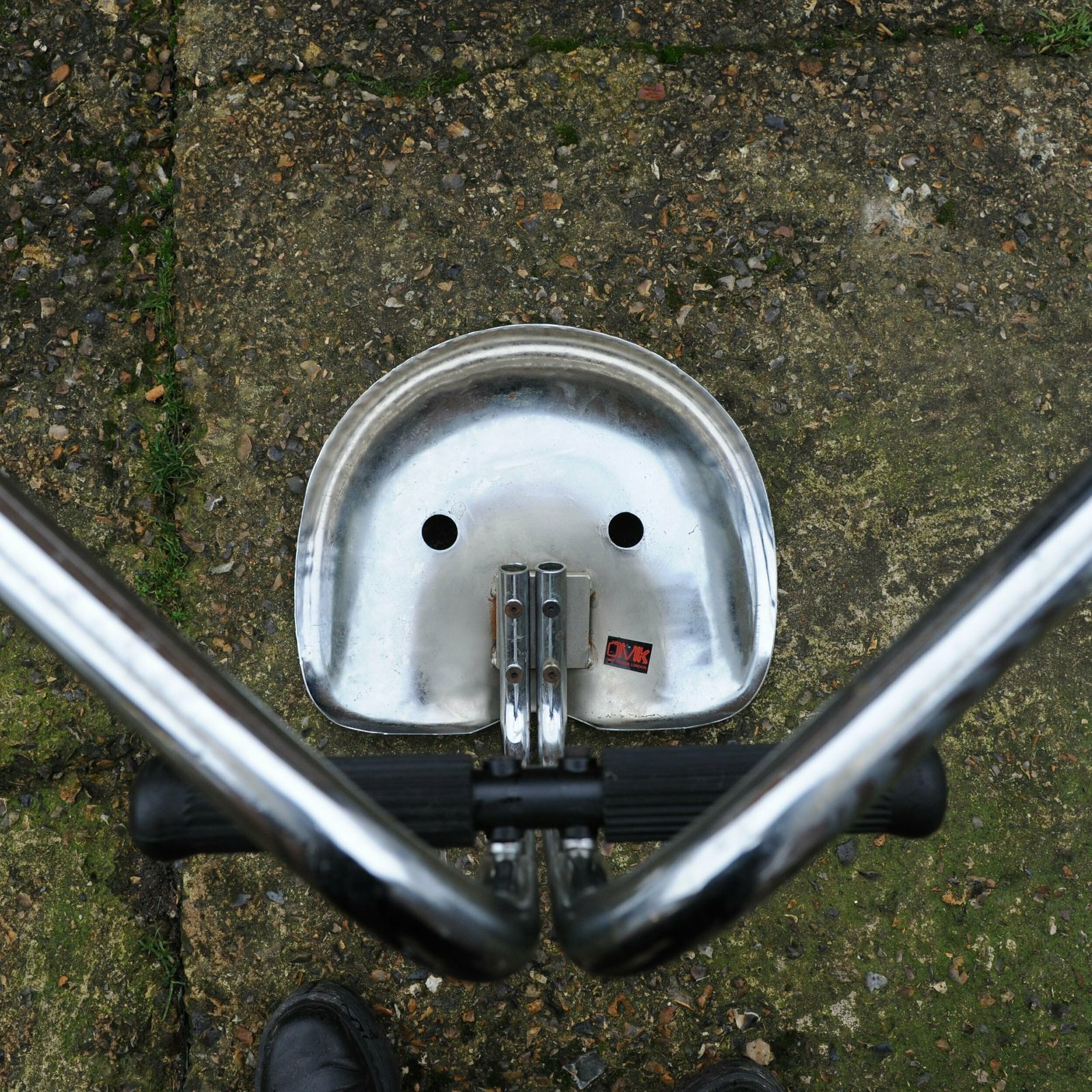 Vintage Chrome Tractor Stool By Rodney Kinsman For Omk Design, 1960s, Set Of 3 photo 600.0