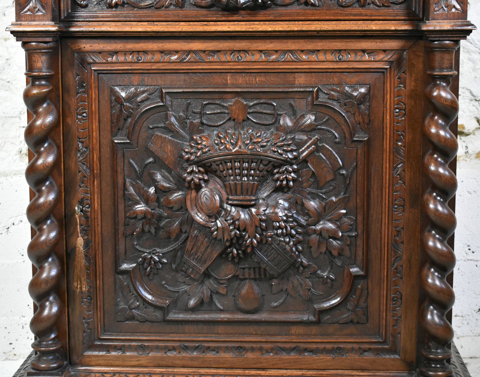 3150.0 French Oak Hunt Display Cabinet Louis XIII Style photo