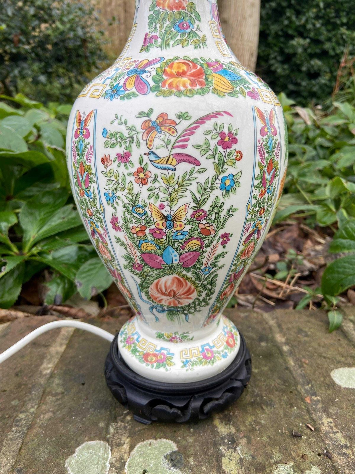 Large Authentic Vintage Oriental Vase Style Table Lamp Patterned   Working Condition 43cm Tall photo furniture
