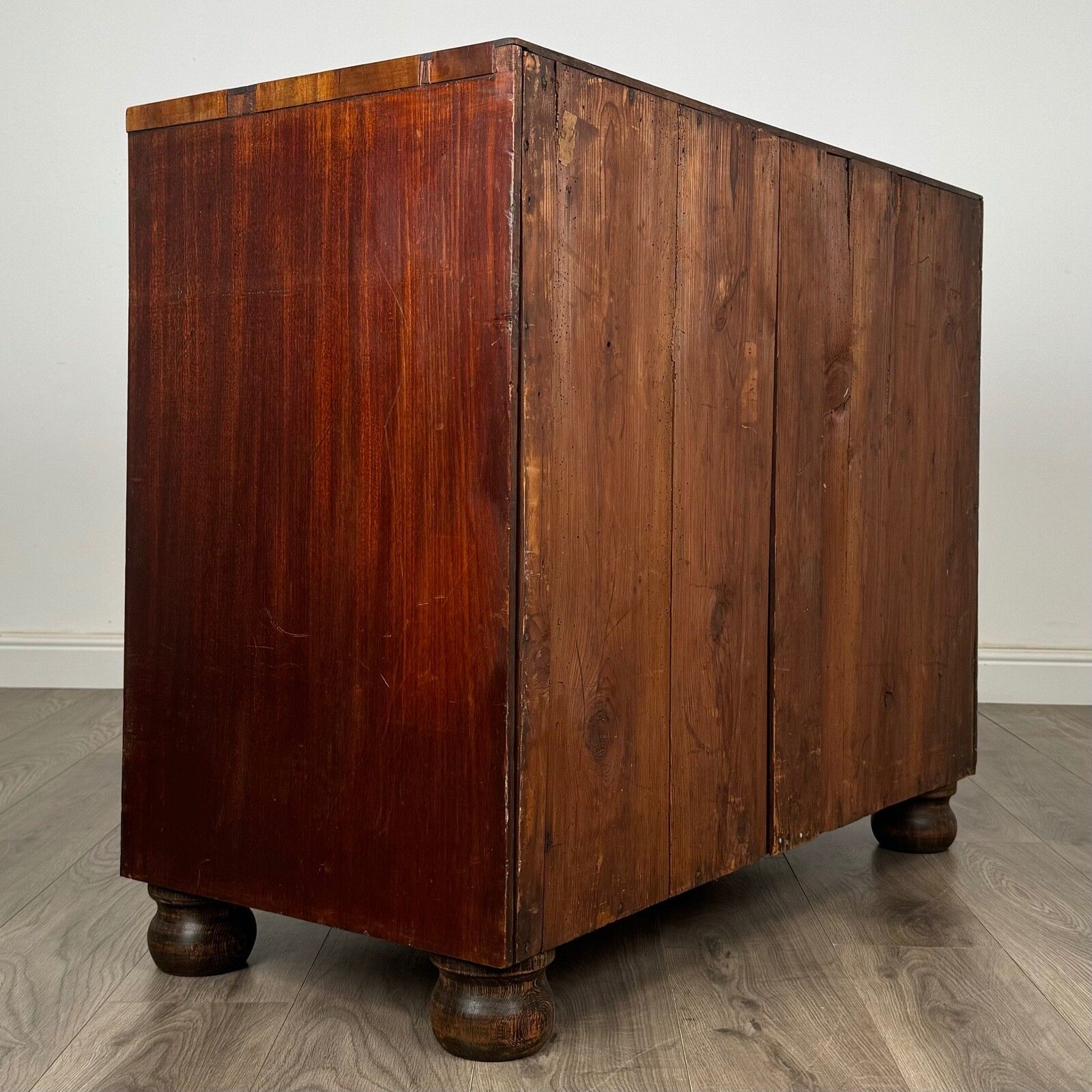 Antique 18th Century Bow Front Chest Of Drawers In Mahogany photo Furniture