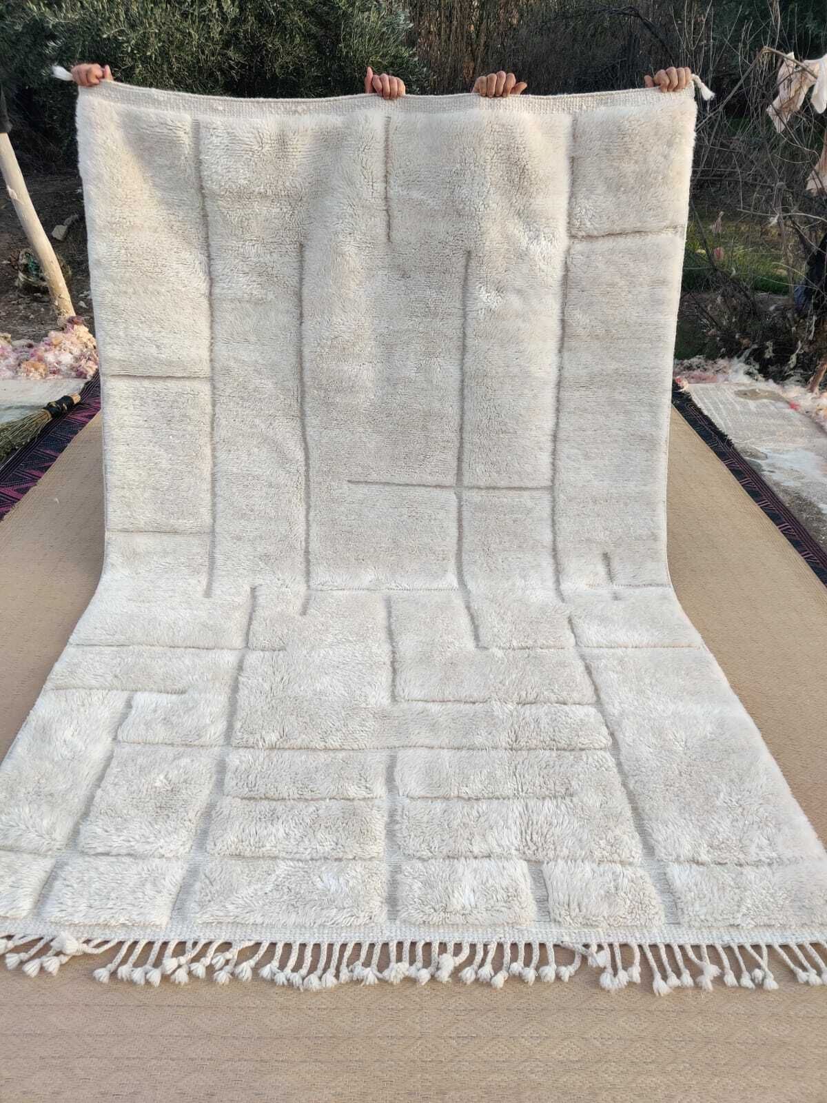 Elegant Moroccan Mrirt Rug With Unique Abstract Design – Handwoven Premium Wool 260x180 Cm photo Textiles