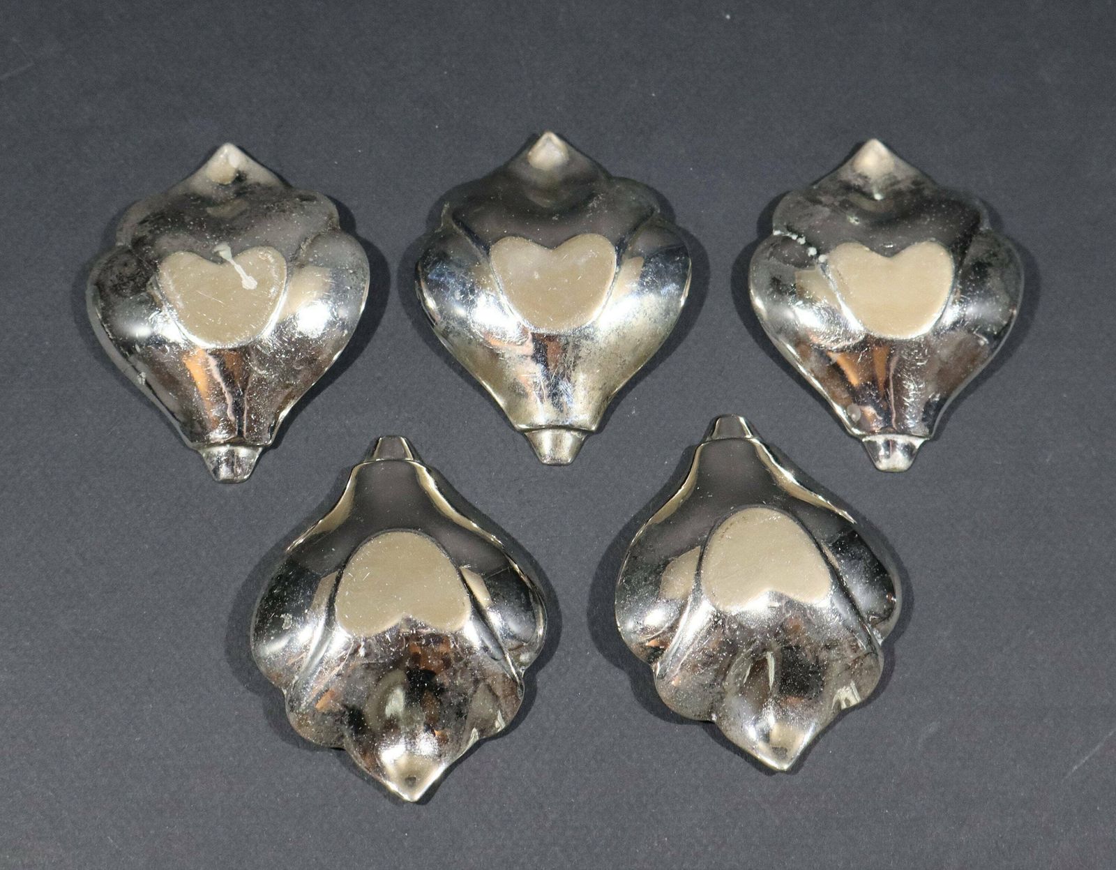photo furniture Vintage Silver Lotus Flower Petal Ashtray With Lily Candlesticks