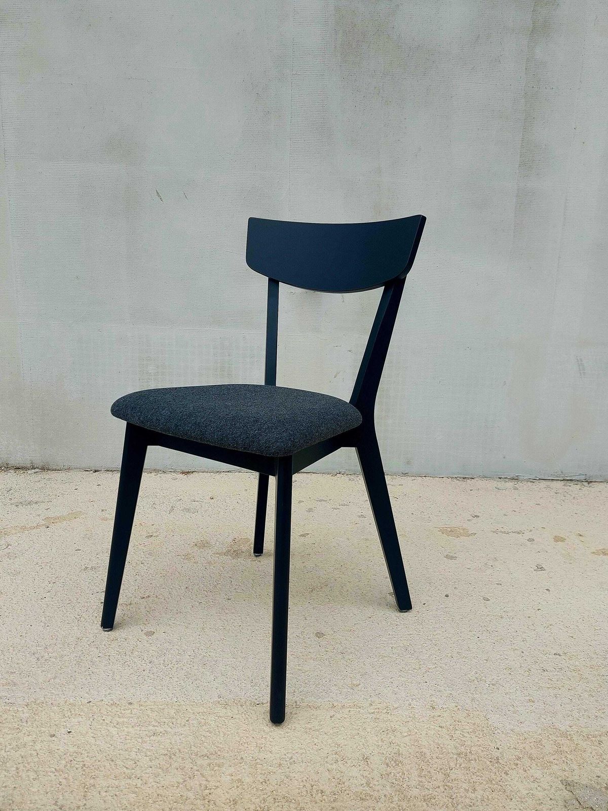 Retro Chair / Retro Dining Chair / Retro Furniture / Retro Ambience / Retro Home / Mid Century Modern / Mcm Chair / Mcm Home /70's photo for sale