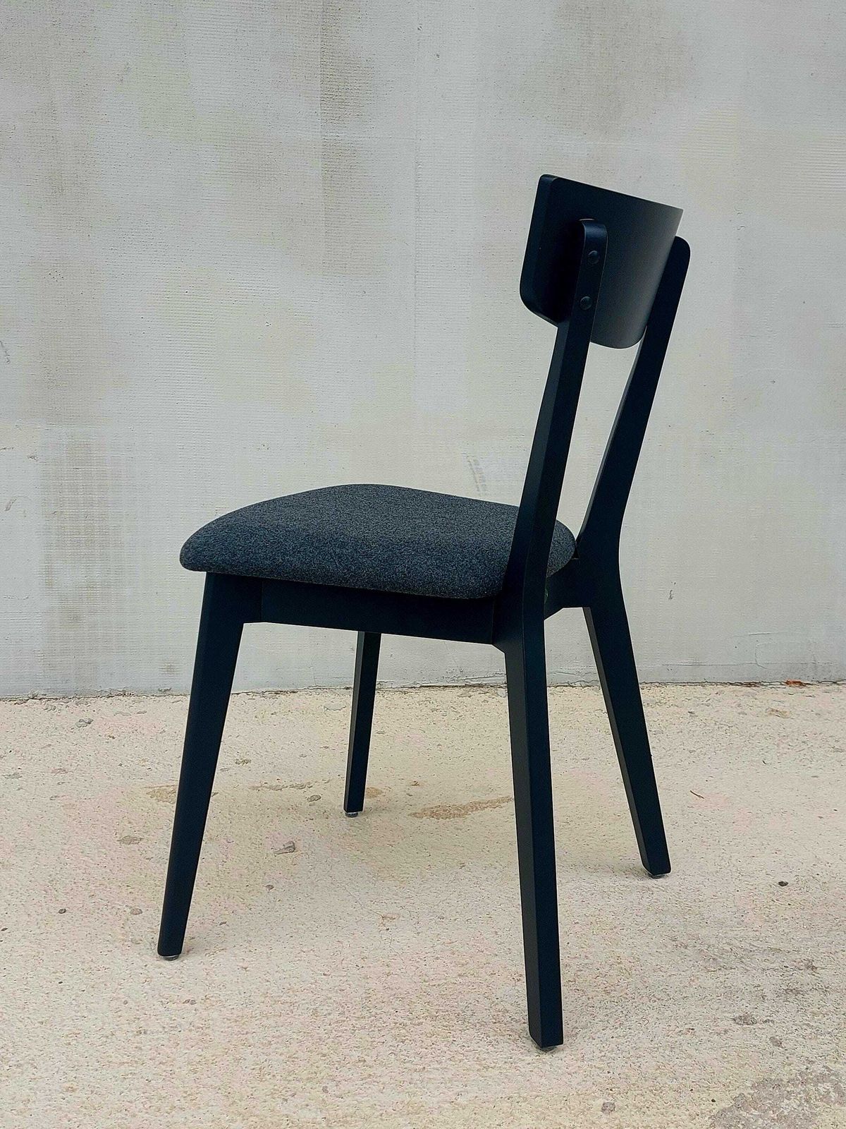 Retro Chair / Retro Dining Chair / Retro Furniture / Retro Ambience / Retro Home / Mid Century Modern / Mcm Chair / Mcm Home /70's photo vinterior