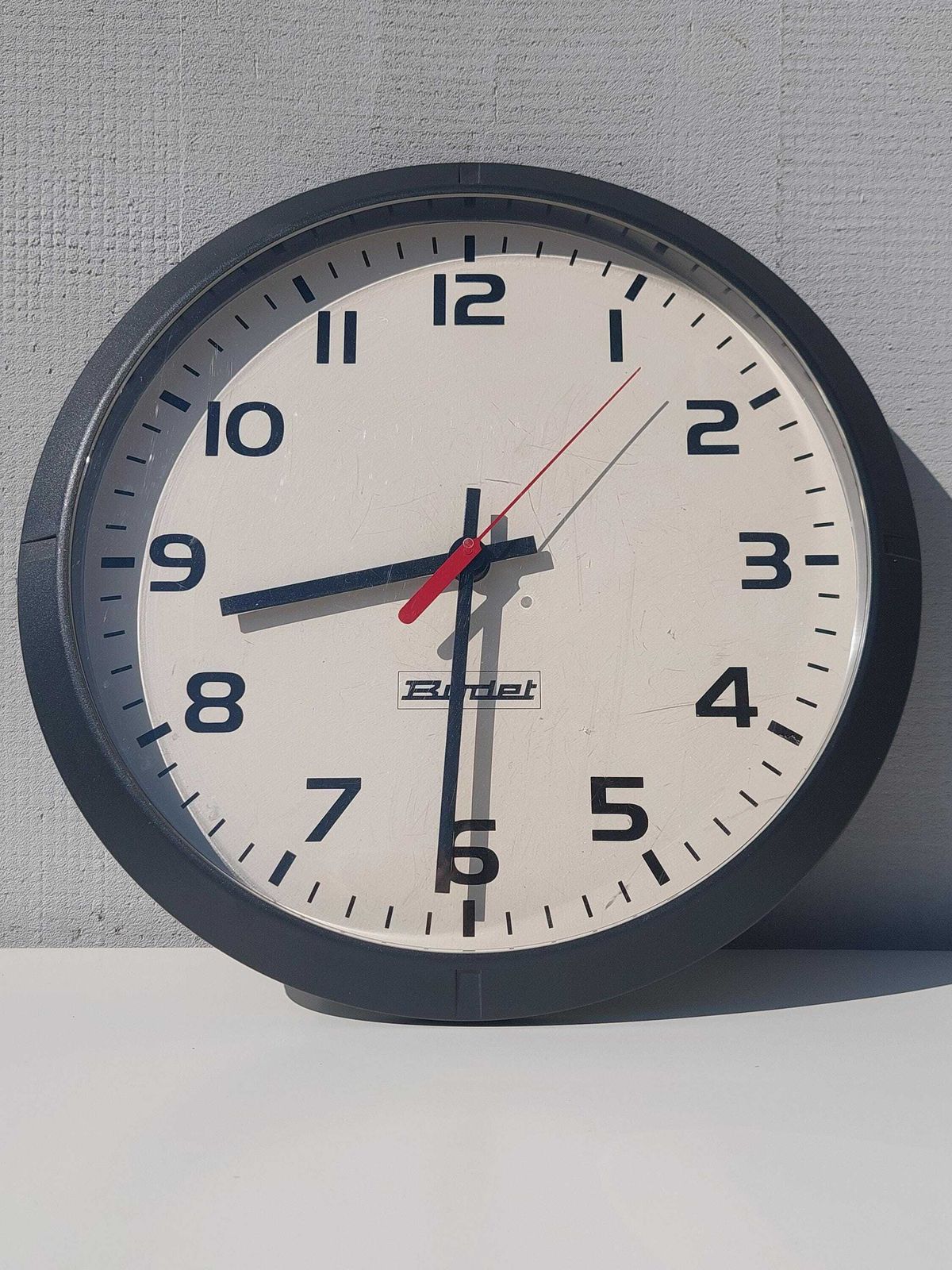 Retro Wall Clock / Space Age Wall Clock / Mid Century Modern Wall Clock / Retro Modern Interior / Bodet Clock / 1980s