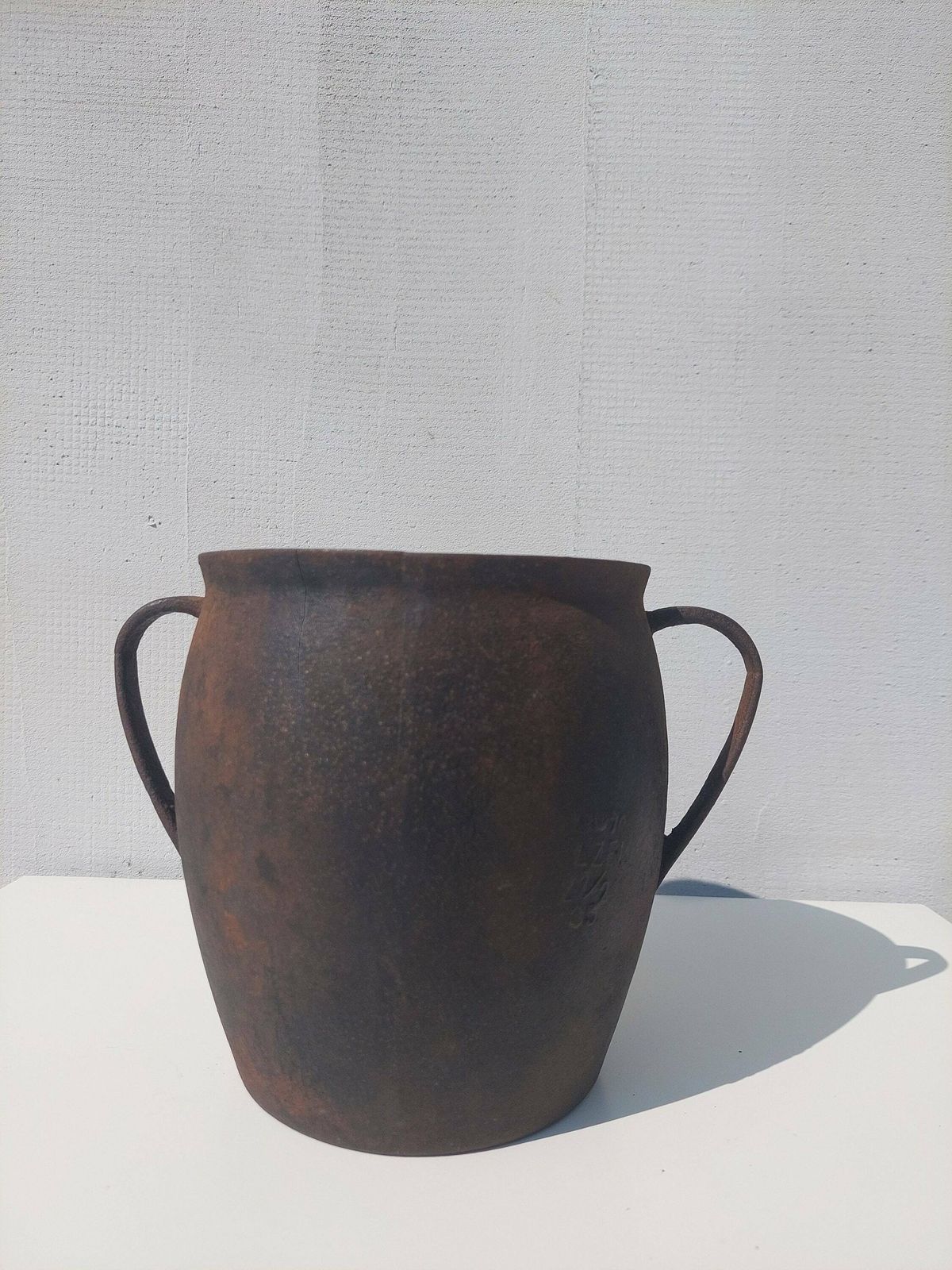 Antique Cast Iron Pot With Handle /Antique Cast Iron Pot /Antique Iron Pot /Industrial Style /Industrial Home Decor /Vintage Iron Pot /1870s