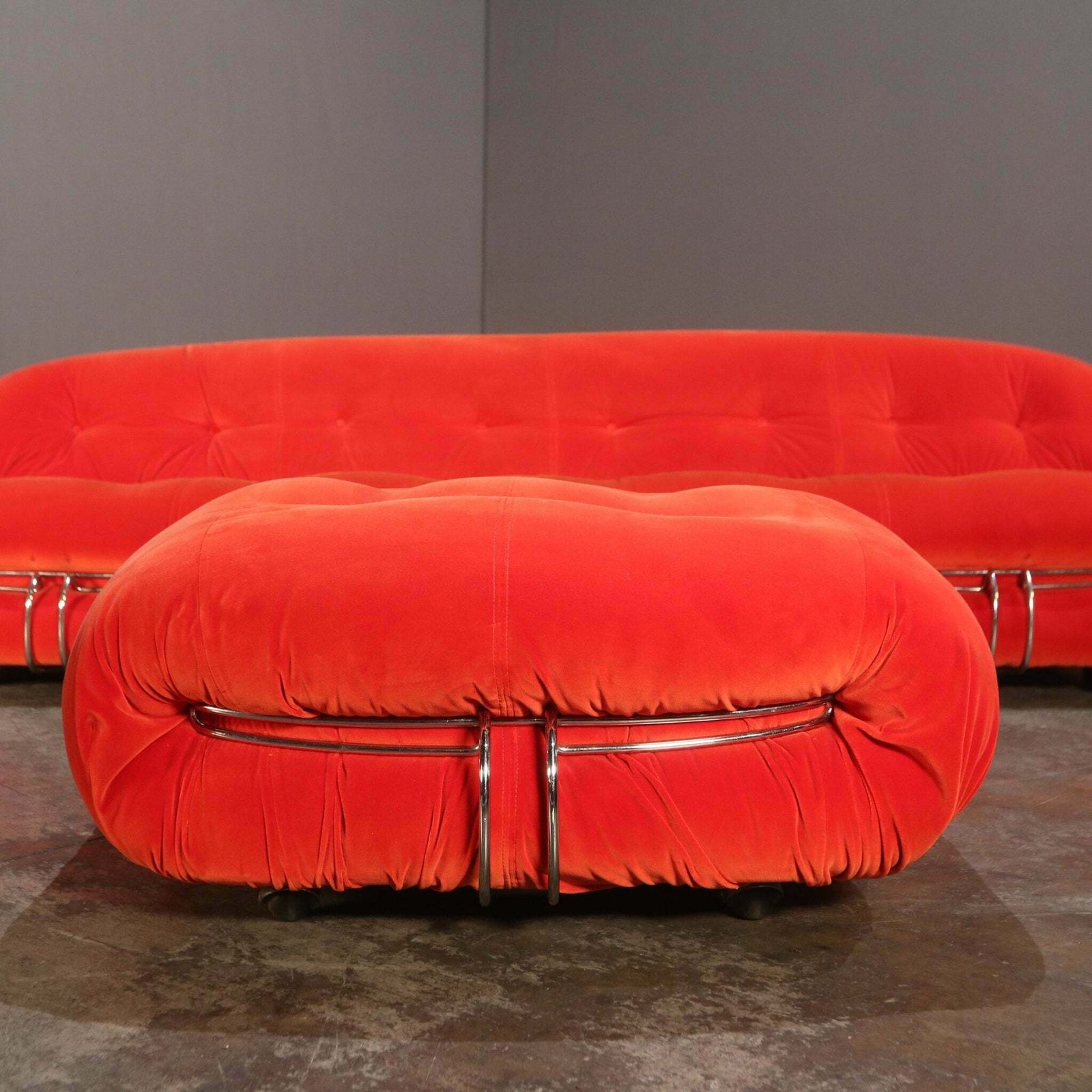 photo furniture Cassina Soriana Ottoman By Afra & Tobia Scarpa