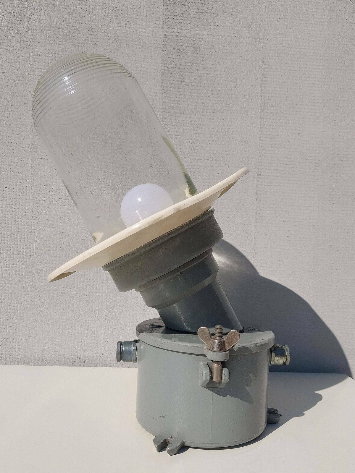 Xl Vintage Industrial Wall Lamp / Sconce /Barn Light / Enamel Industrial Lighting /Mcm Wall Lamp /Retro Outdoor Lamp/ Industrial Style /60's