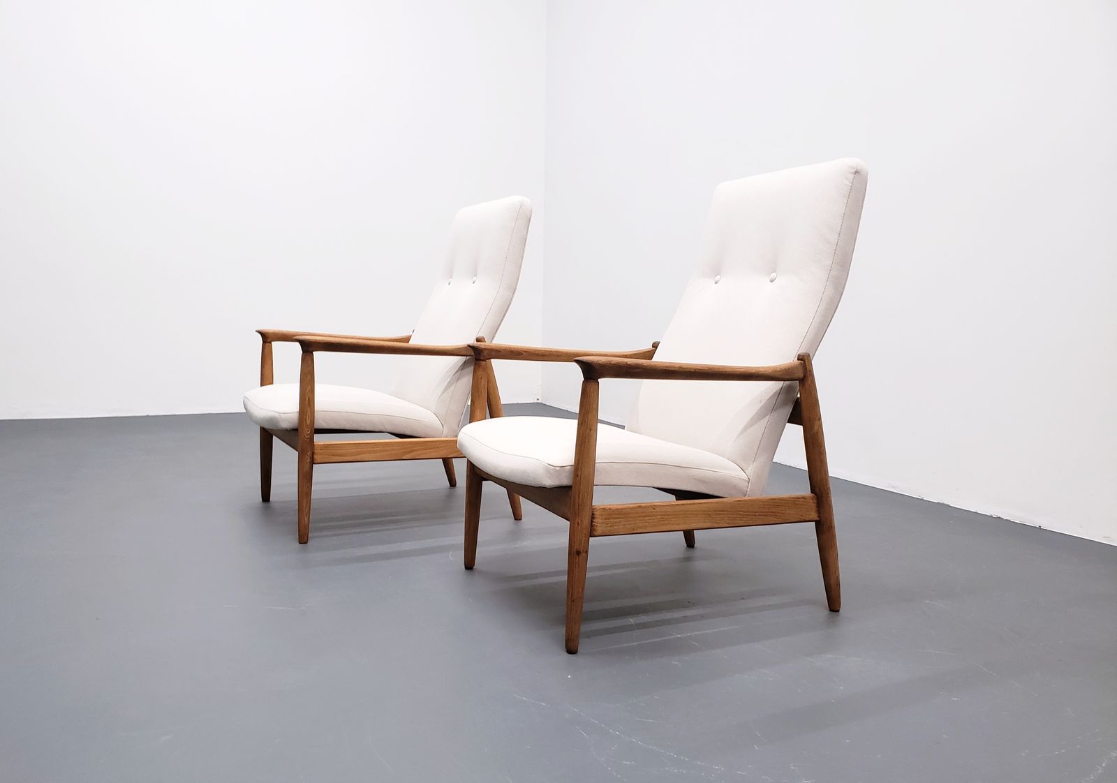 1965 Chair By Edmund Homa, Model Gfm 64 In Beige photo furniture