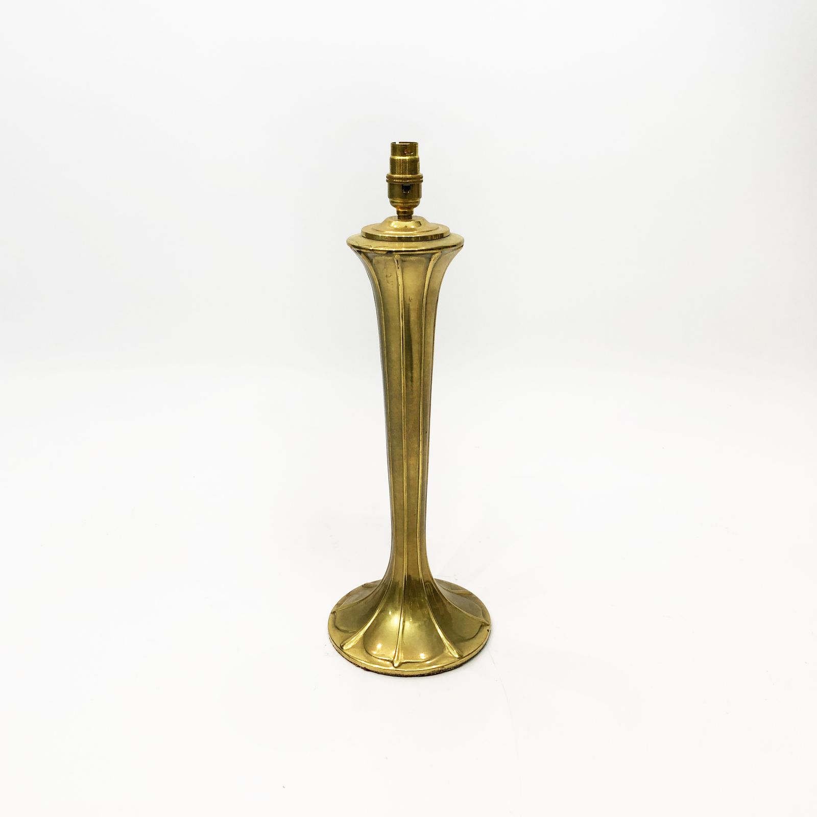 photo furniture Brass Art Nouveau Style Table Lamp 1970s Glamour Chic Jugendstil Light