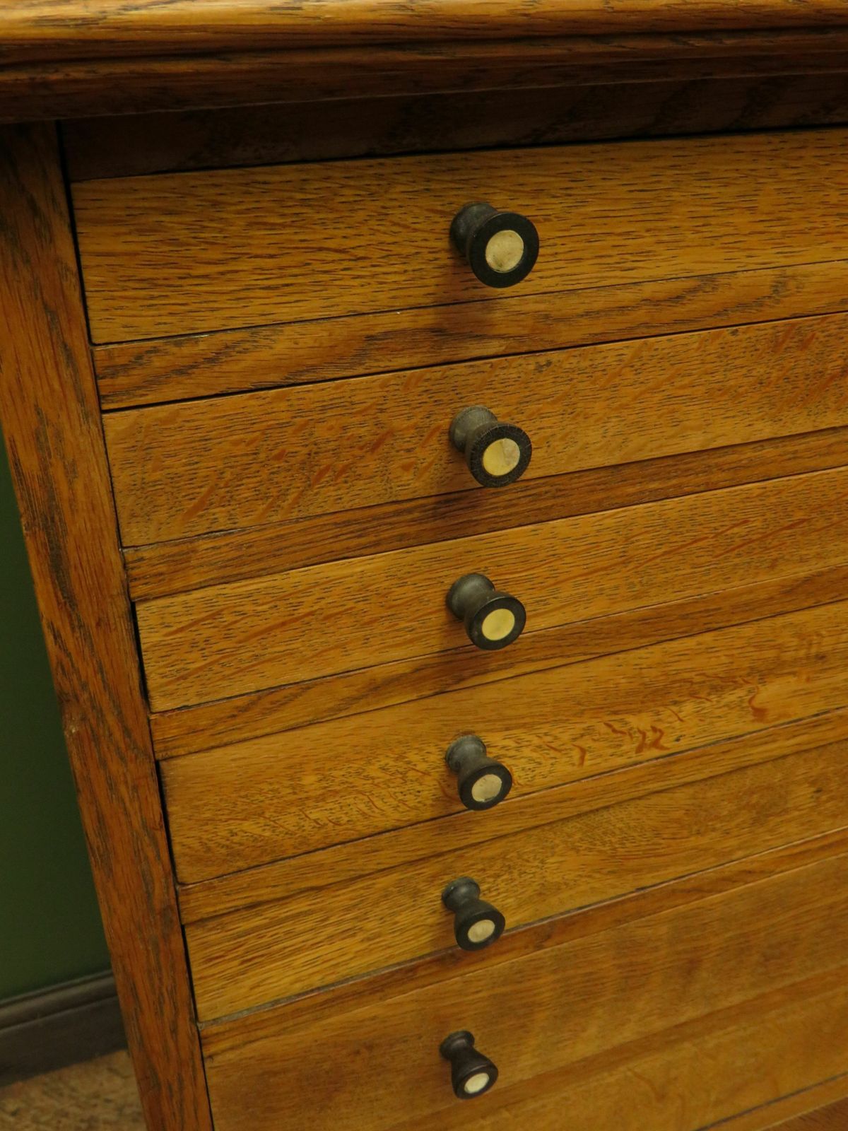 photo vinterior Antique Collectors Dentists Chest, With Stained Glass, Fully Restored