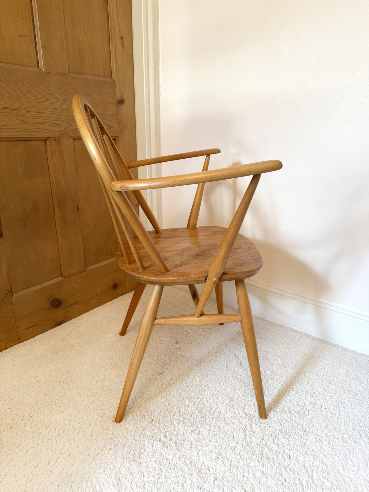 Original Vintage Ercol Windsor 370a Carver Chair photo for sale