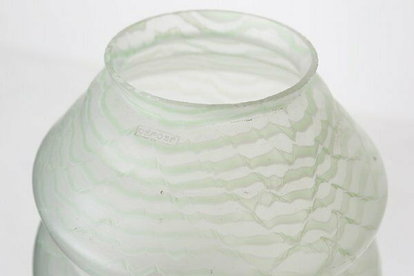 French Art Deco Pendant Lamp With Green Glass Shade, 1940 photo vinterior