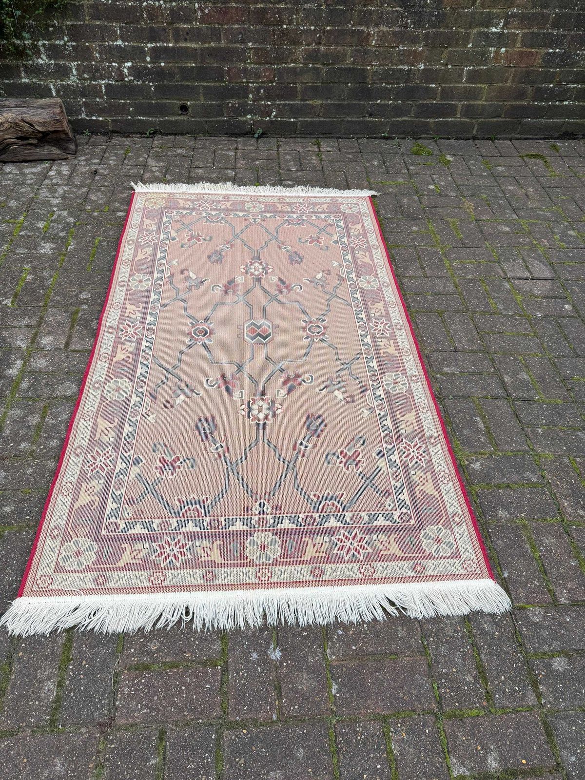 photo furniture Attractive Medium Sized Vintage Rug With Pink, Red, Blue Pattern (183cm X 100cm)