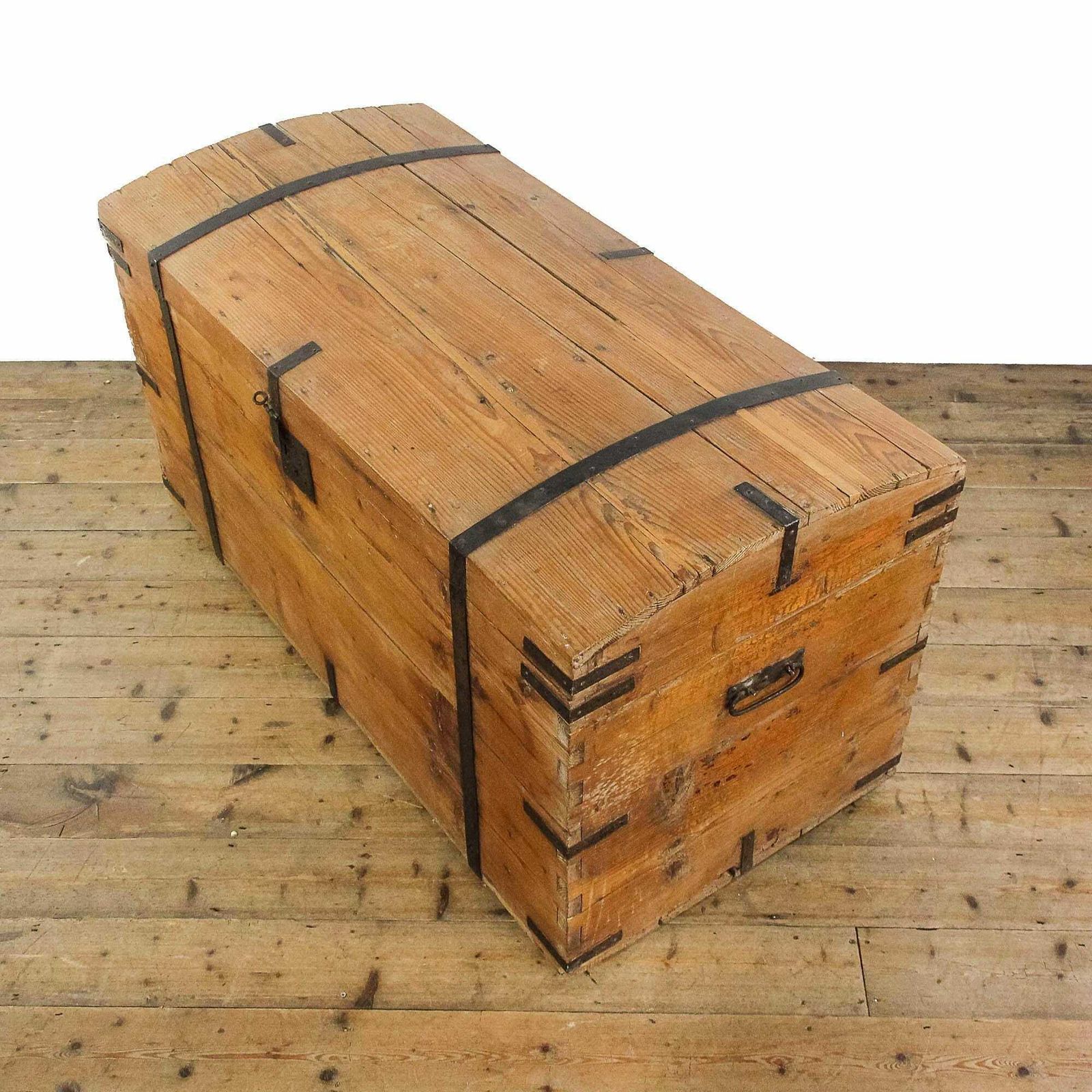 Large Antique 19th Century Pine Domed Trunk | Antique Furniture | Antique Trunk | Antique Storage | Pine Trunks | Blanket Box (M 5795) photo 650.0