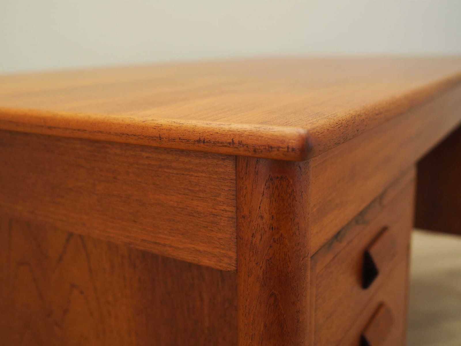 photo furniture Teak Desk, Danish Design, 1960s, Designer: Børge Mogensen, Manufacturer: Søborg Møbler