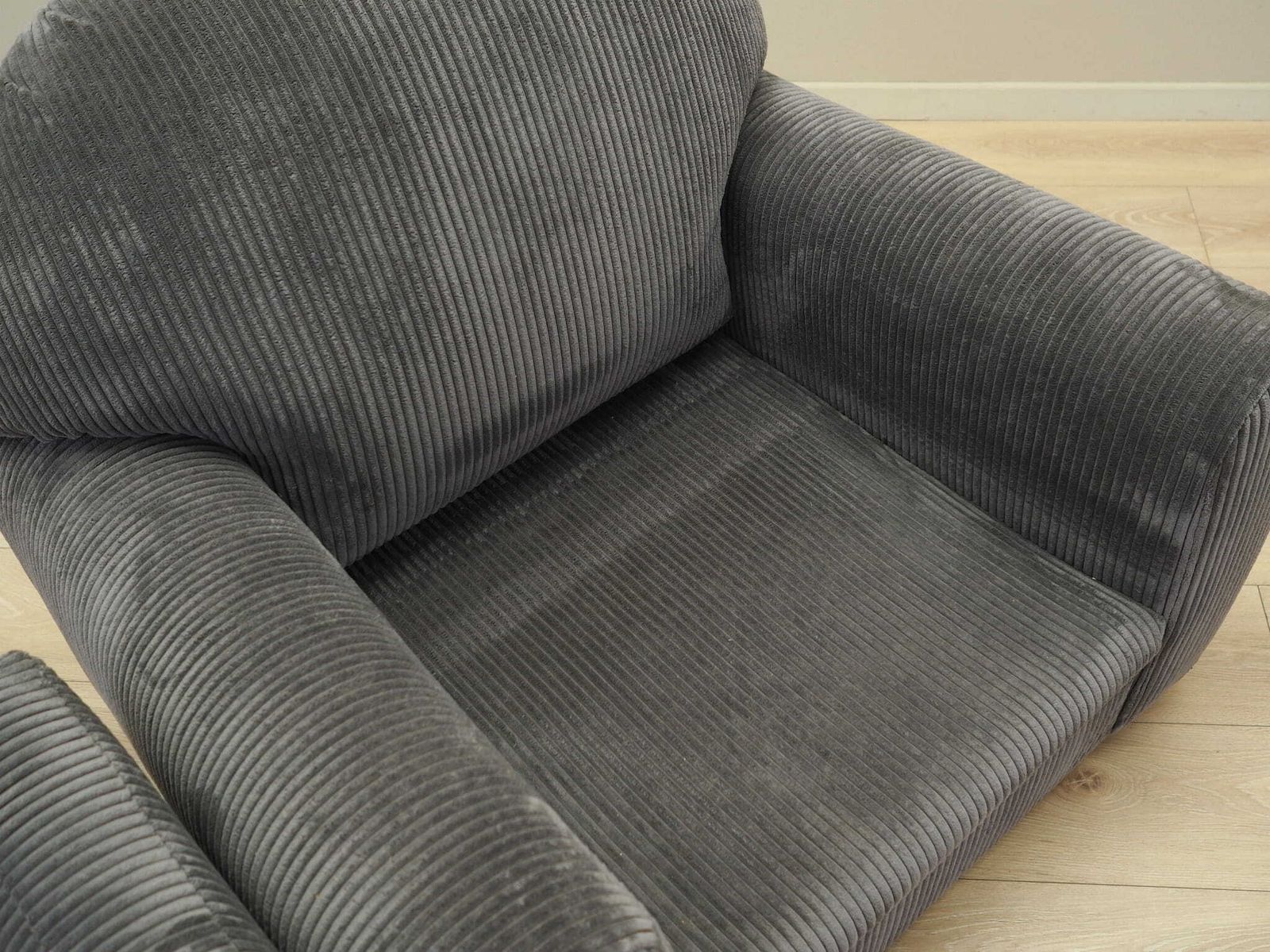 Meubels Grijze Velours Fauteuil, Italiaans Design, Jaren 1980, Productie: Italië photo