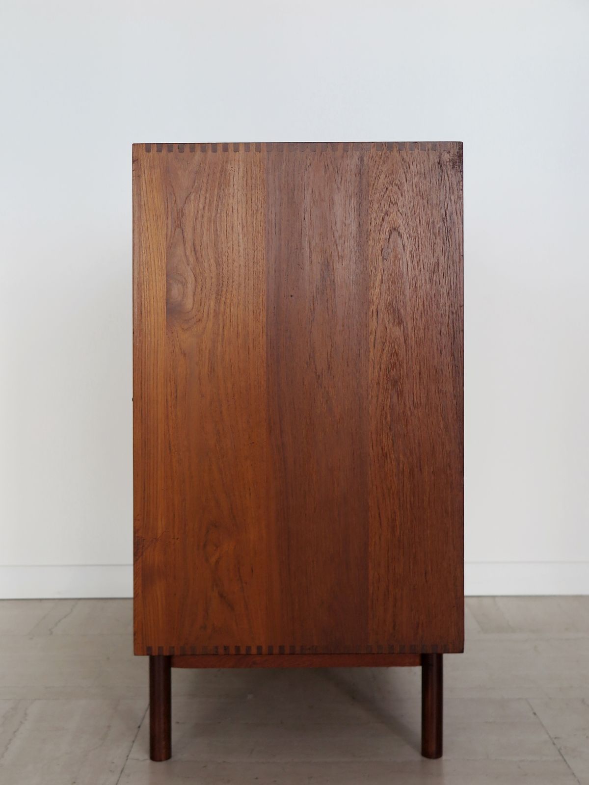 Scandinavian Teak Bar Cabinet Design Peter Hvidt & Orla Molgaard Nielsen 1960s photo vinterior