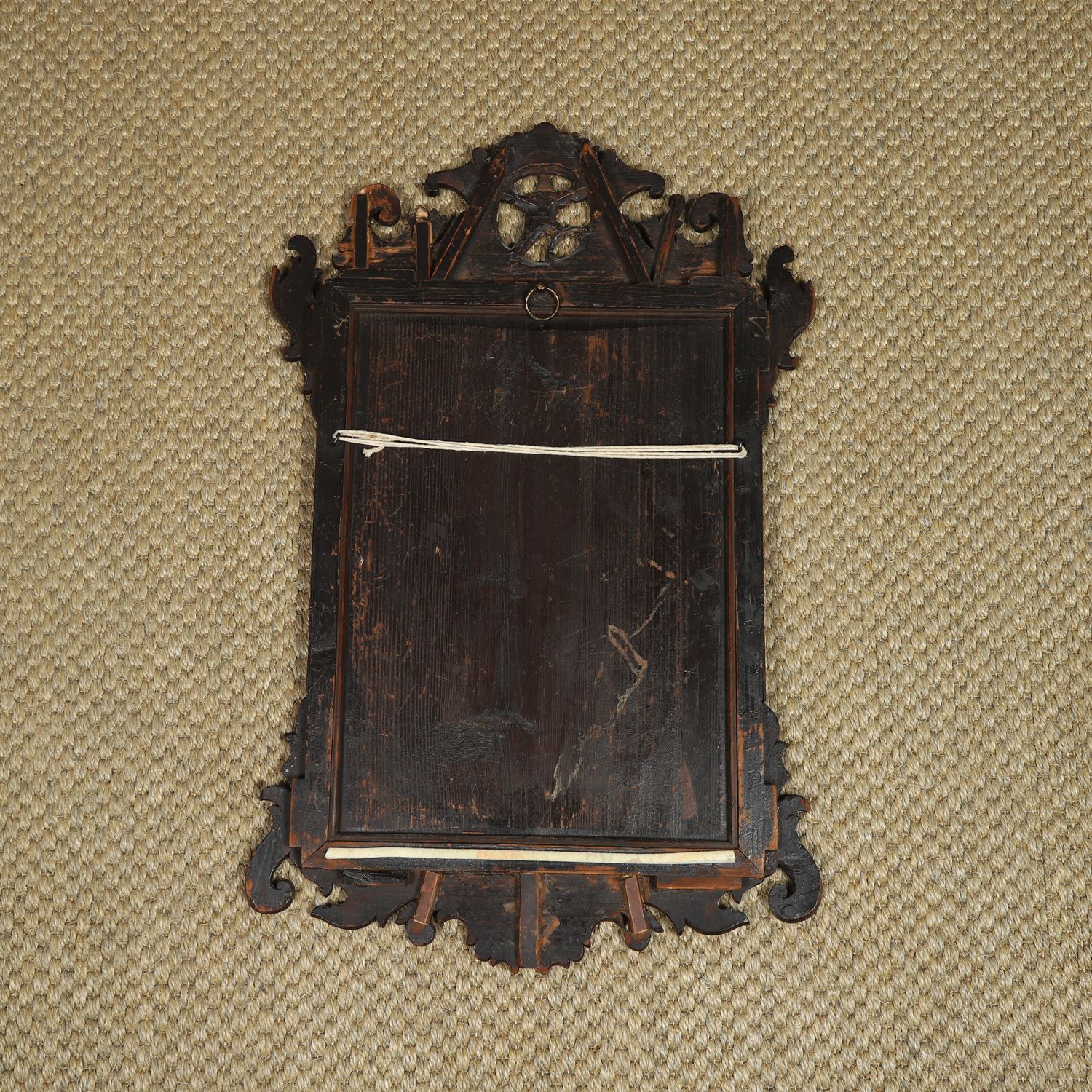 English Georgian Chippendale Style Walnut & Gilt Wall Hanging Portrait Mirror (Circa 1910) photo Home Decor