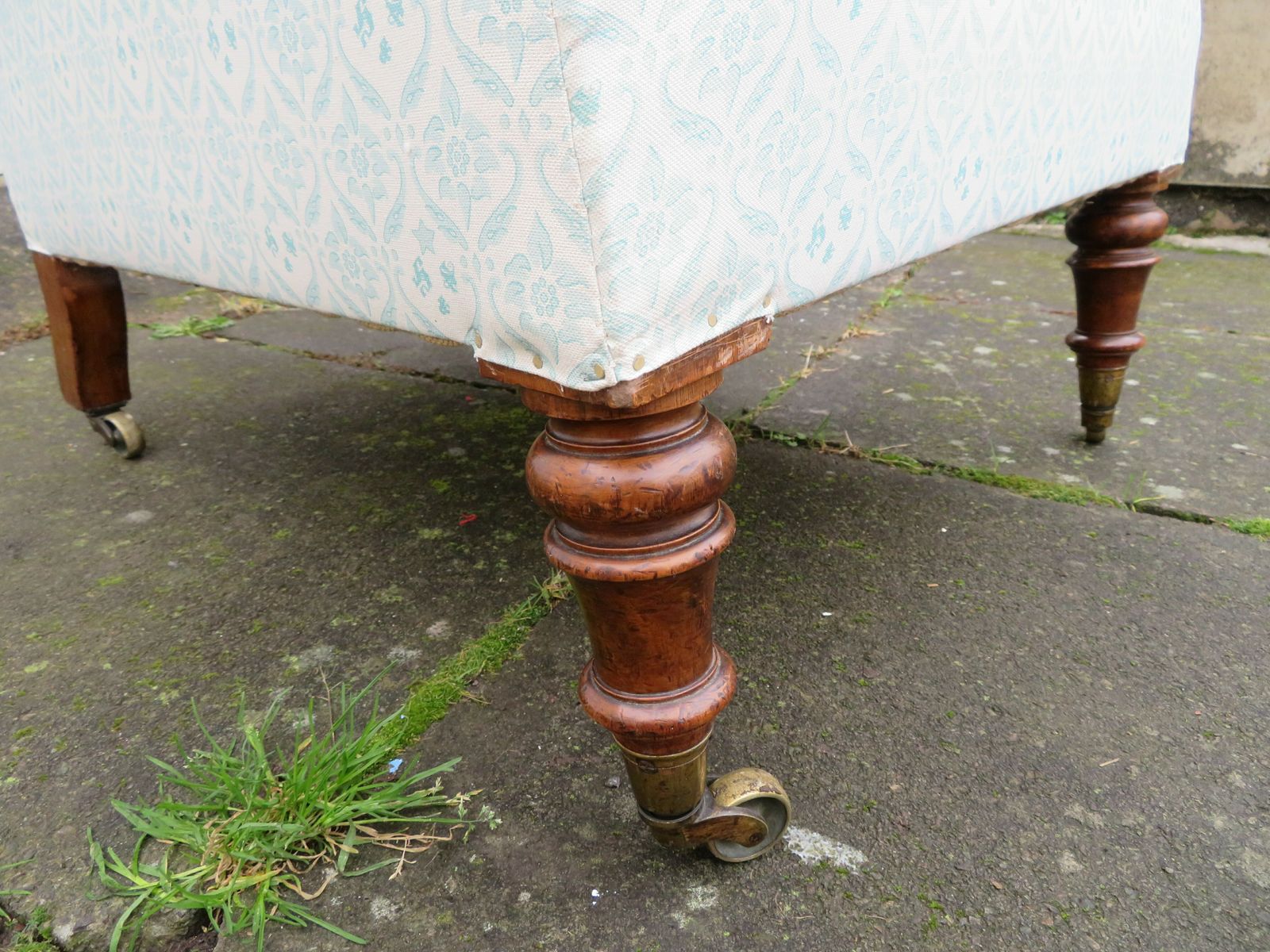 Furniture Early Howard And Sons Willoughby Armchair. photo