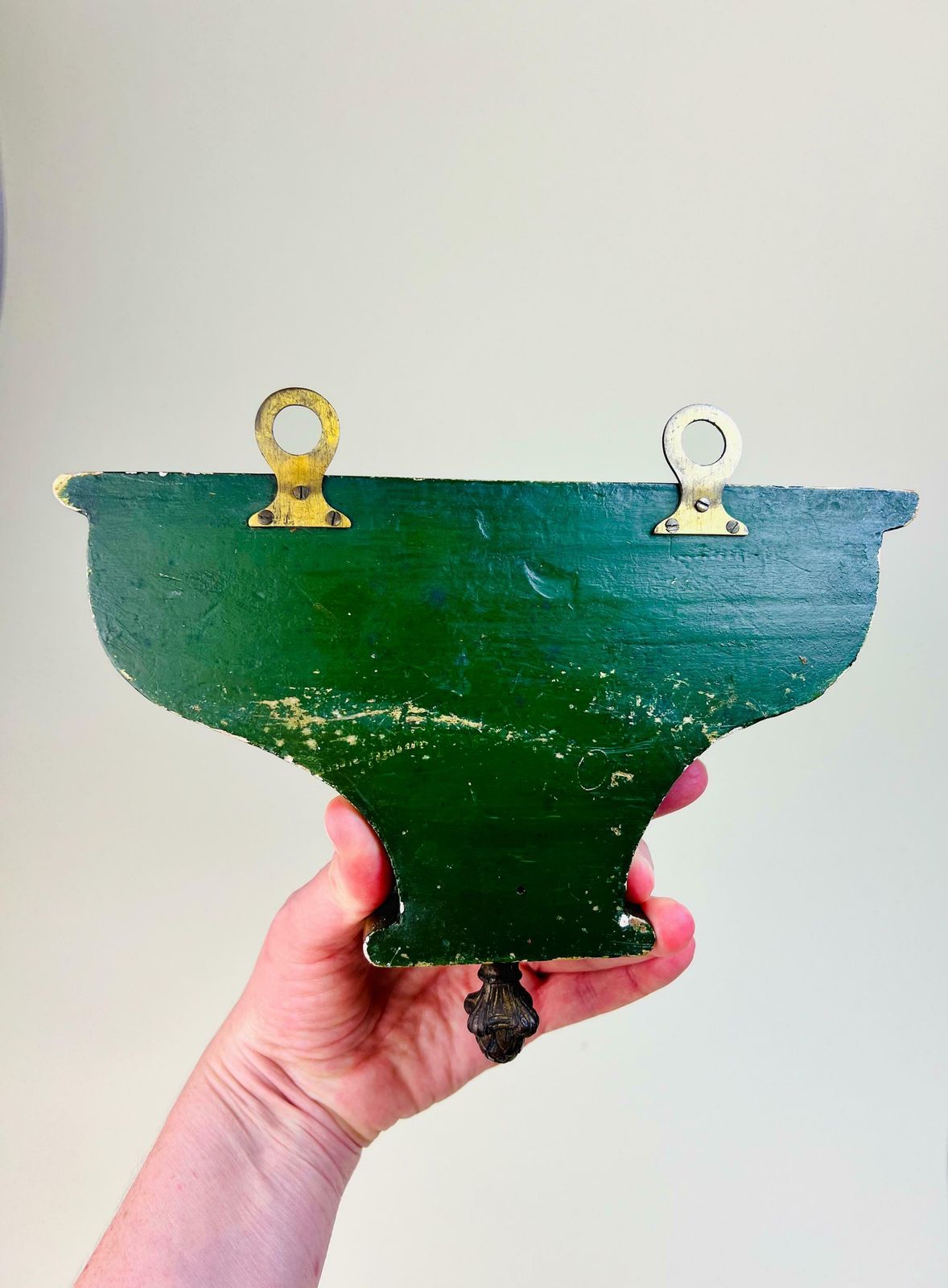 Antique Shelf For Neuchâteloise Clock, Trinket Wall Shelf, Green Floating Shelf, Ornate Shelf, Gothic Victorian Decor, Gothic Home Decor photo vintage