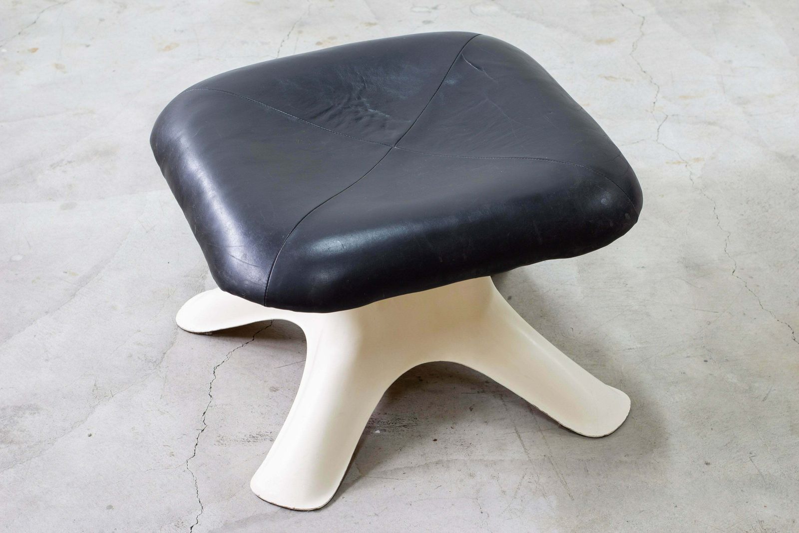 Furniture "Karuselli" Lounge Chair And Foot Stool By Yrjö Kukkapuro photo