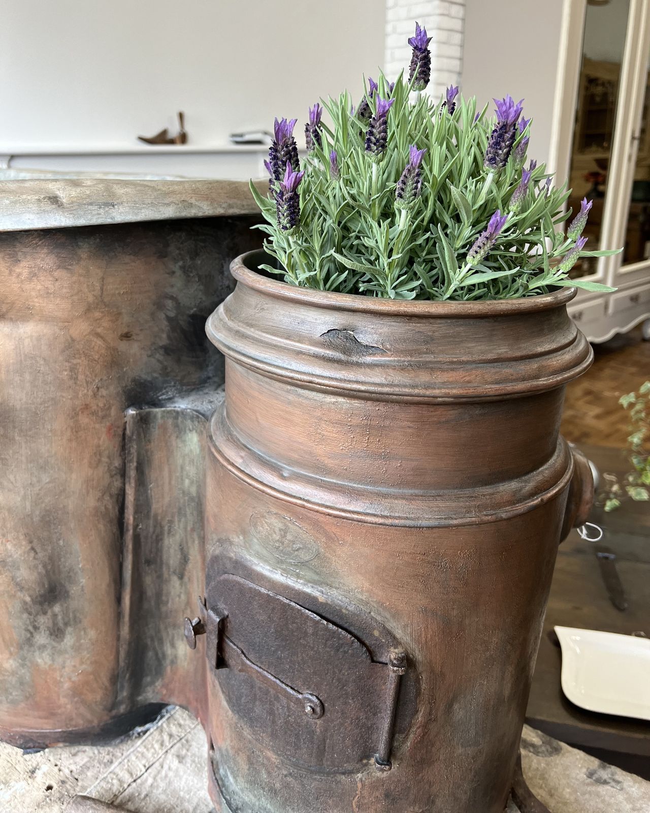 Antique French Bath Tub Decorative Garden Planter photo vinterior