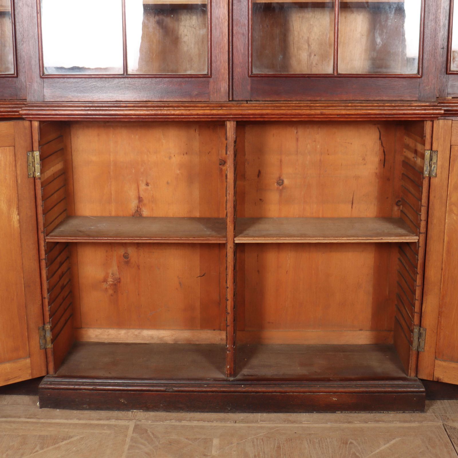photo furniture Early 19th Century English Country House Gothic Bookcase