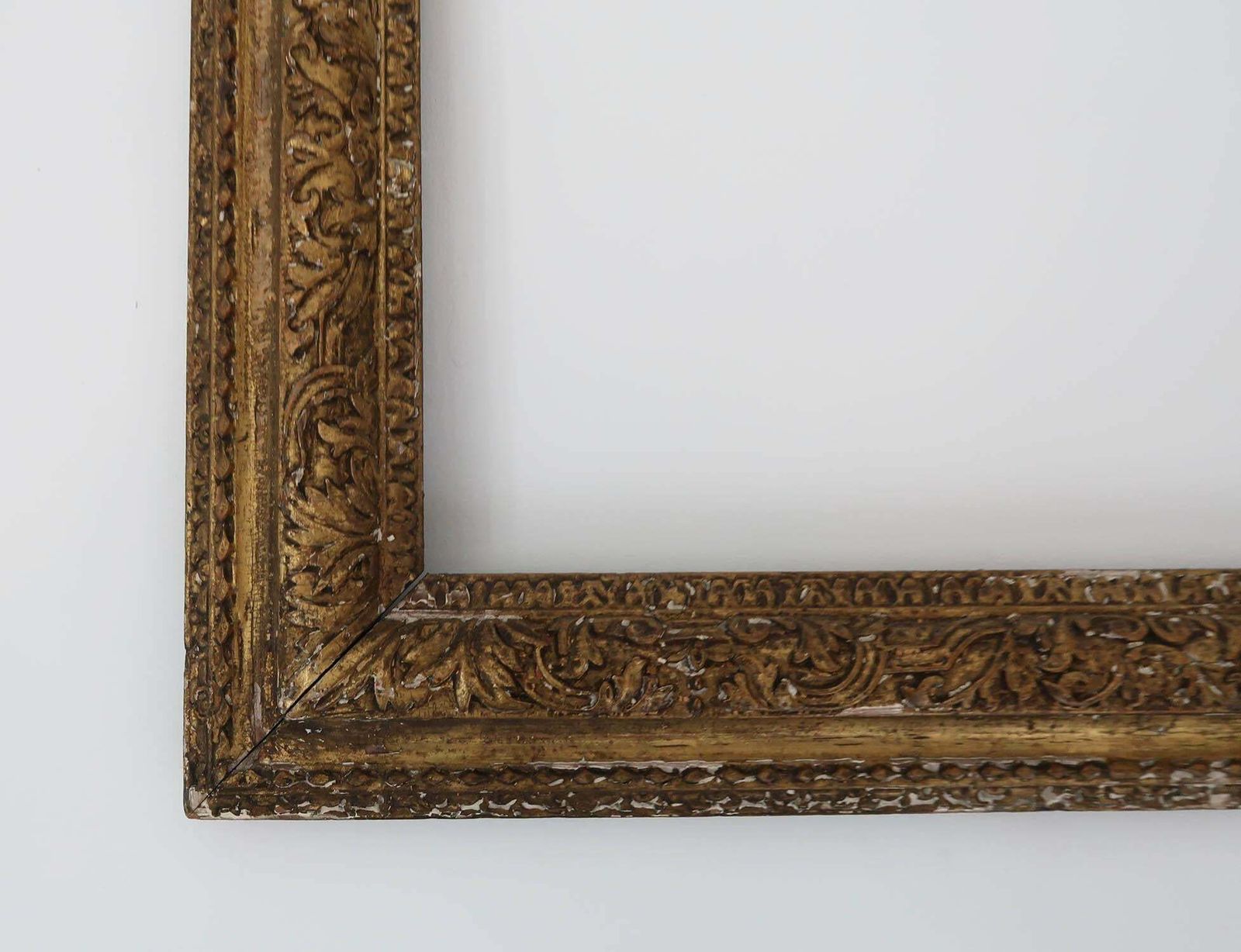 Antique Giltwood Picture Frame. English 18th Century photo 650.0