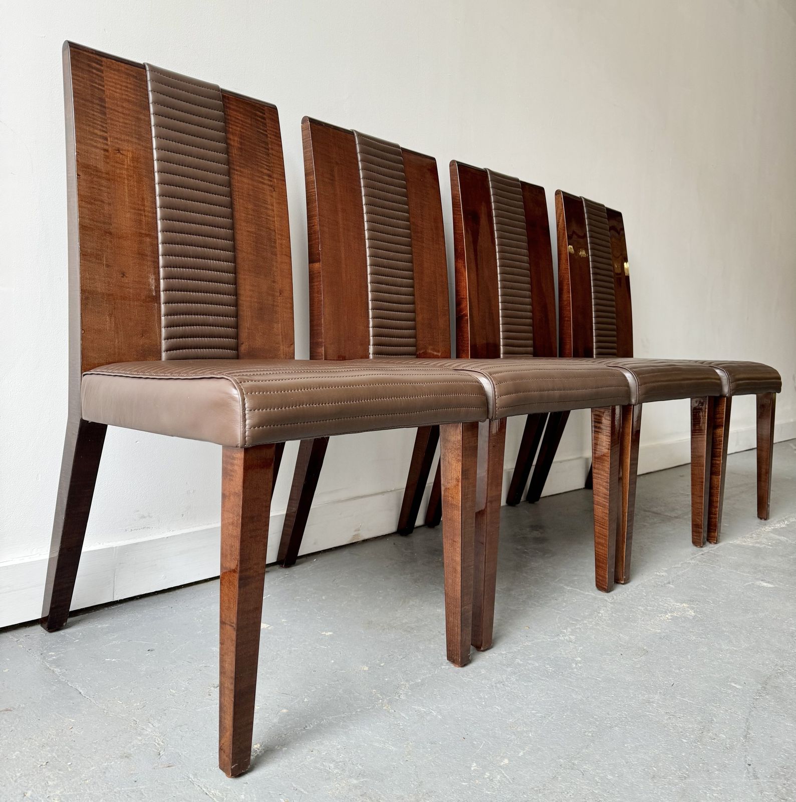 Set Of 4 Contemporary Wooden Dining Chairs photo buy
