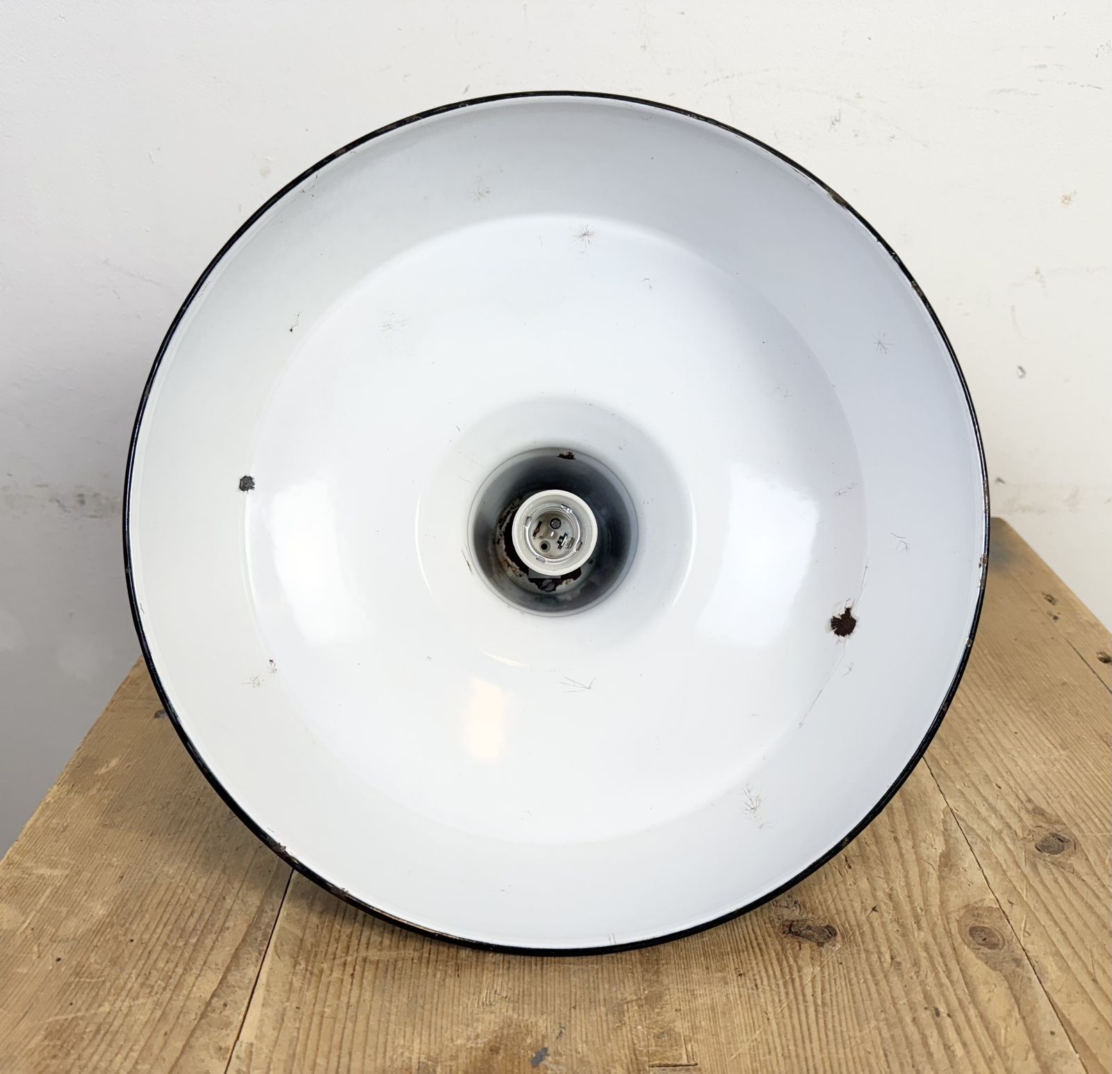 photo vinterior Industrial Green Enamel Factory Pendant Lamp, 1960s